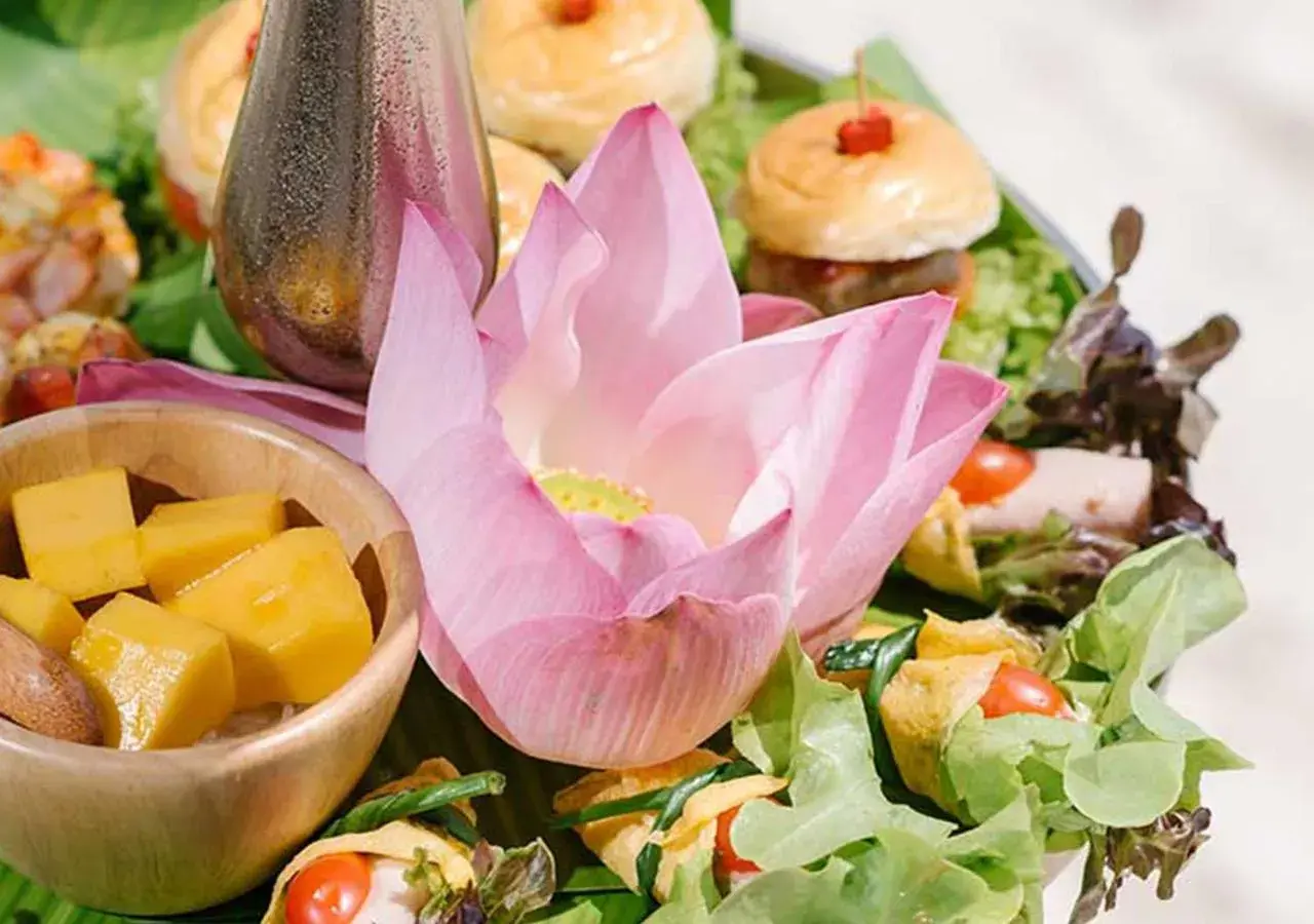 Food in Ao Cho Grandview Hideaway Resort Food in Ao Cho Grandview Hideaway Resort