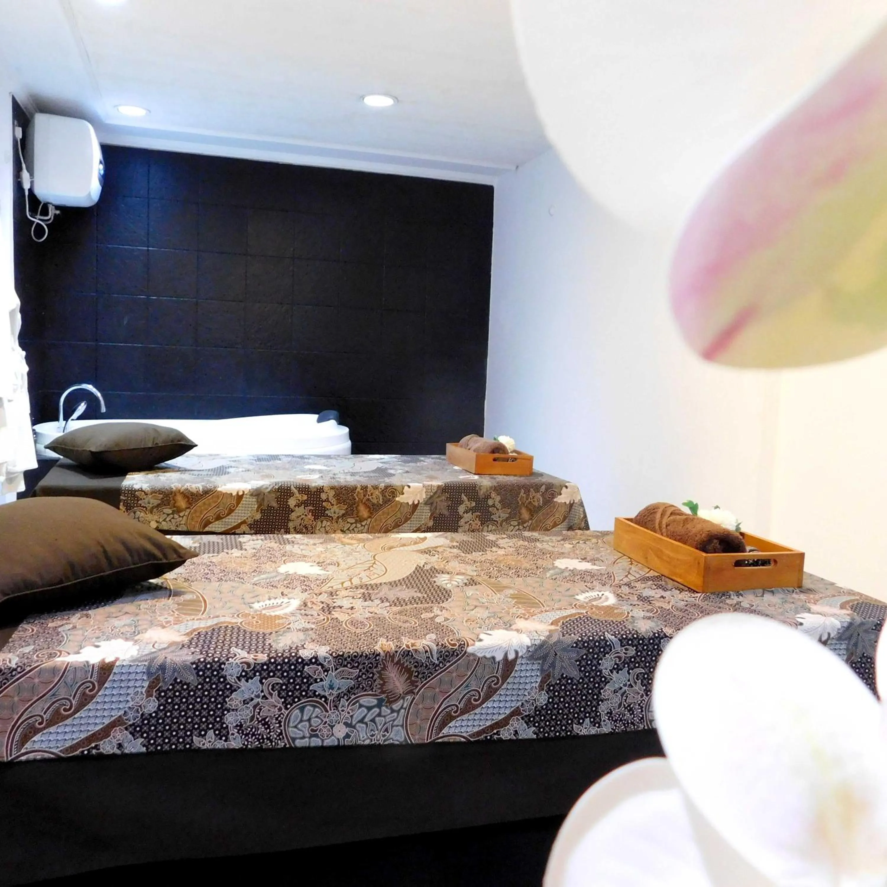 Massage in Tamarin Hotel Jakarta manage by Vib Hospitality Management