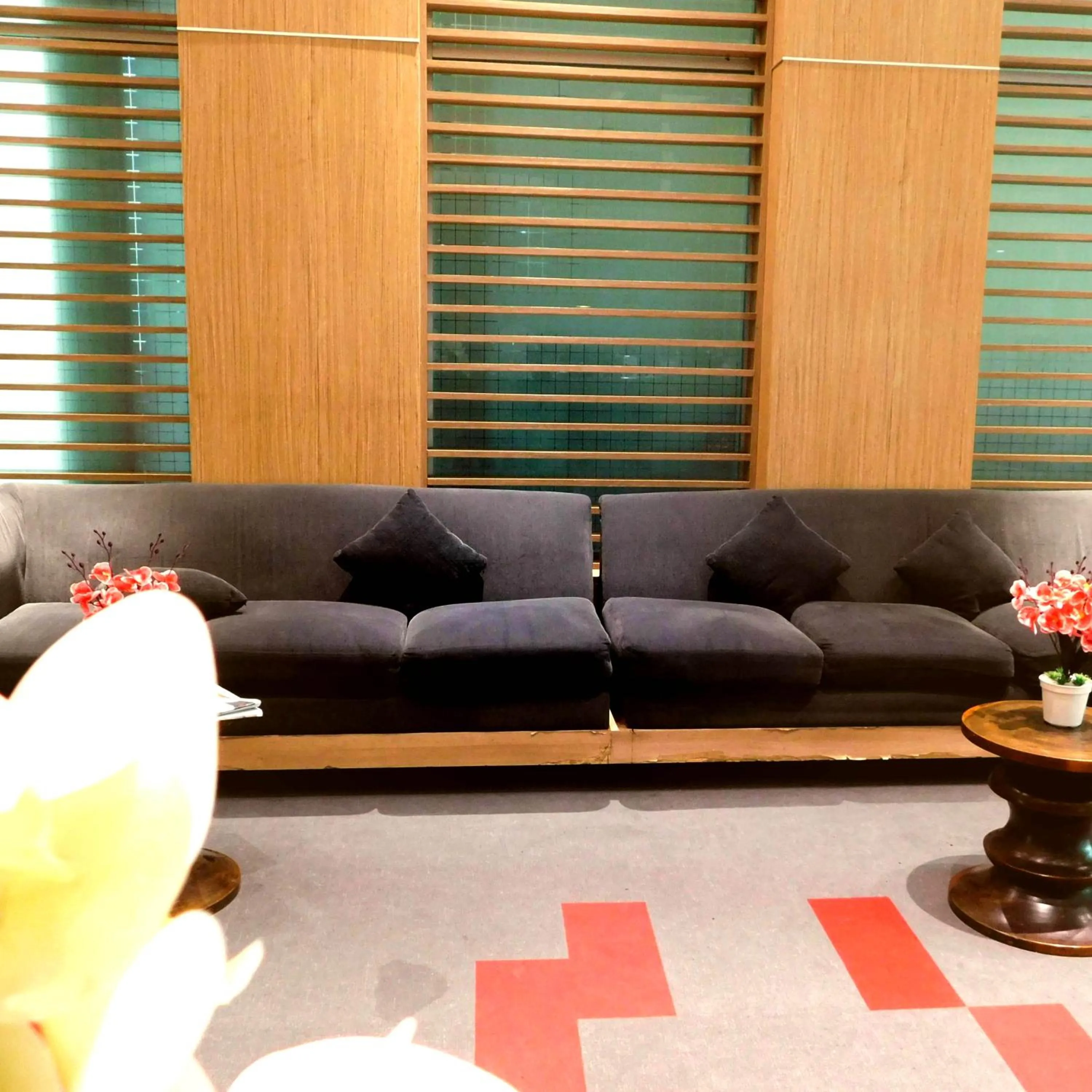 Seating area in Tamarin Hotel Jakarta manage by Vib Hospitality Management