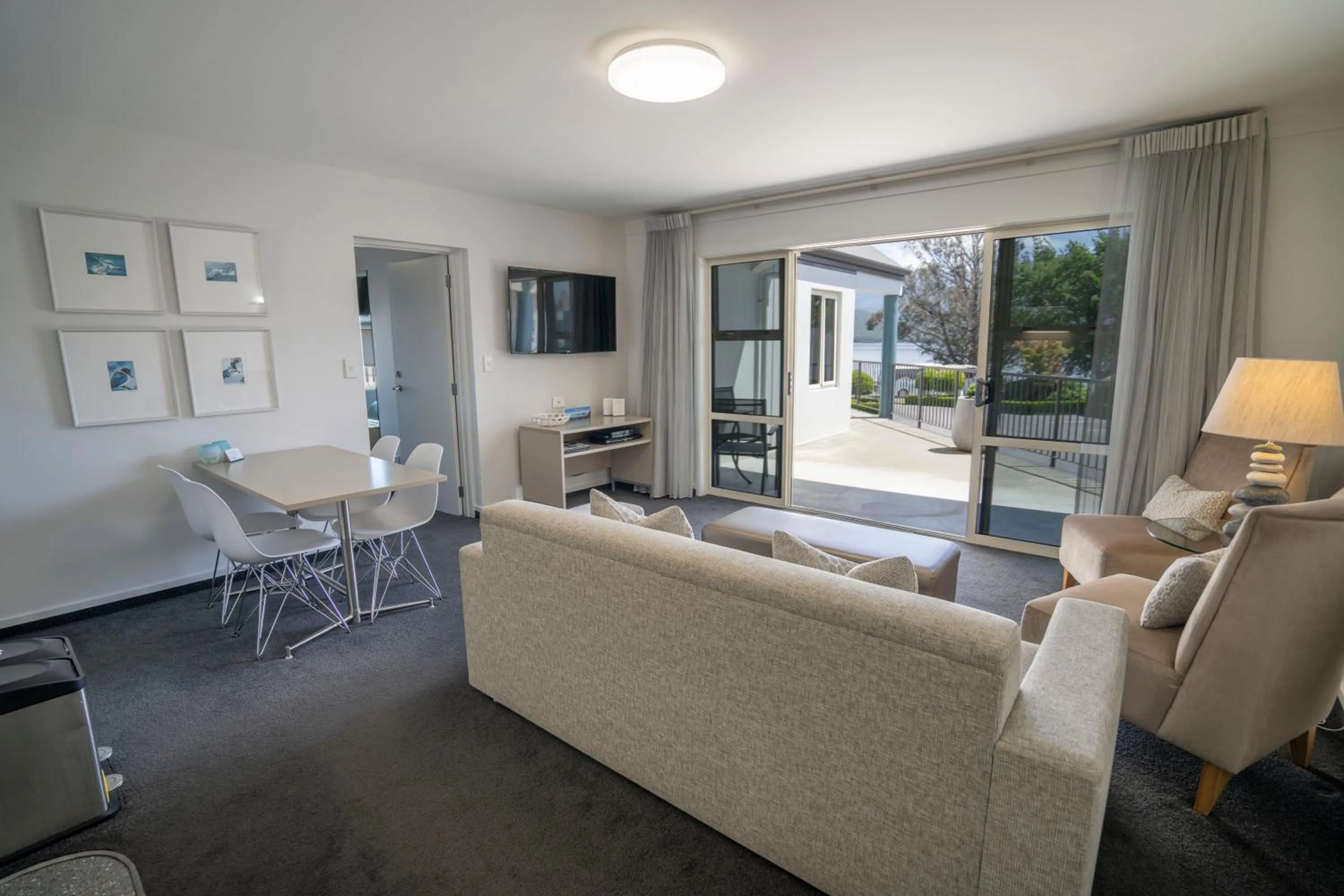 Living room in Radfords on the Lake