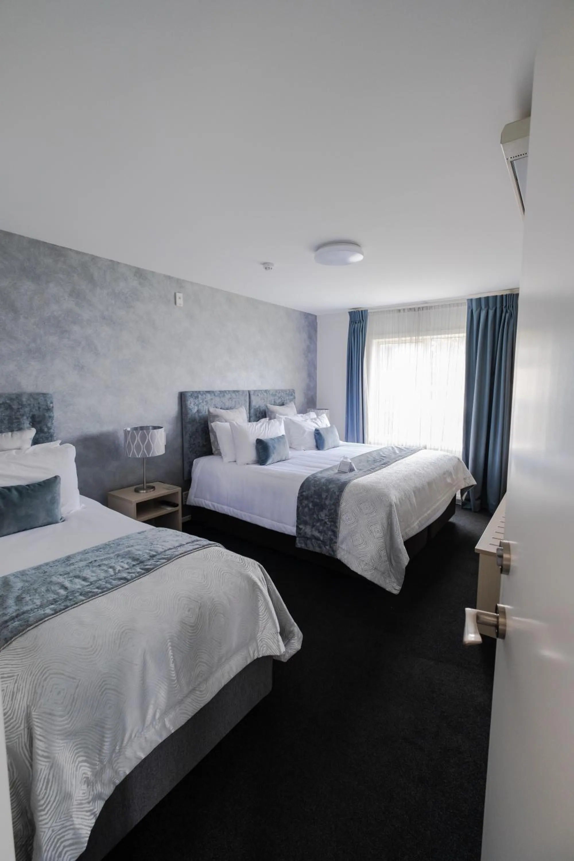 Bed in Radfords on the Lake