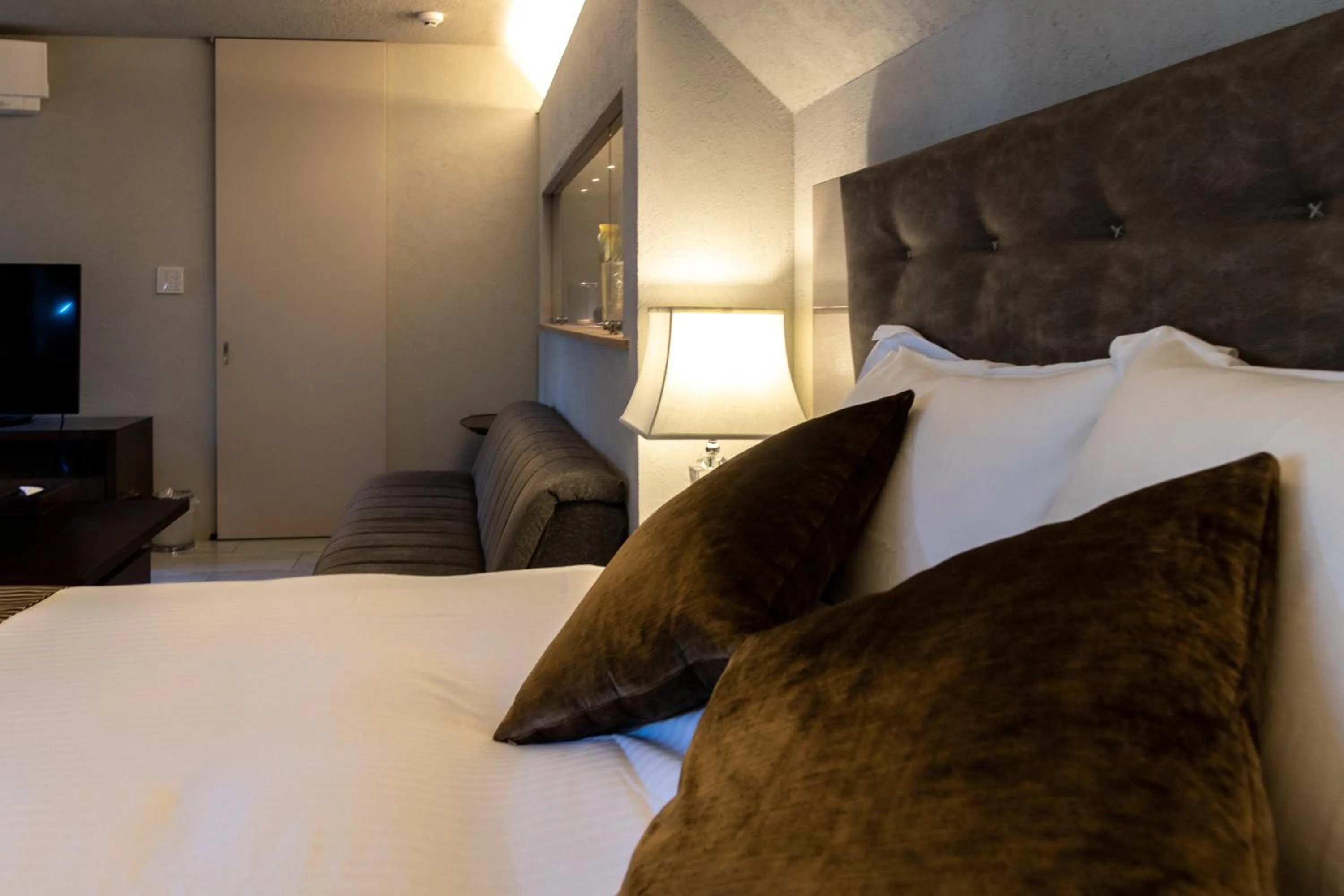 Bed in Luxury Condo Shikine An Gion Shirakawa