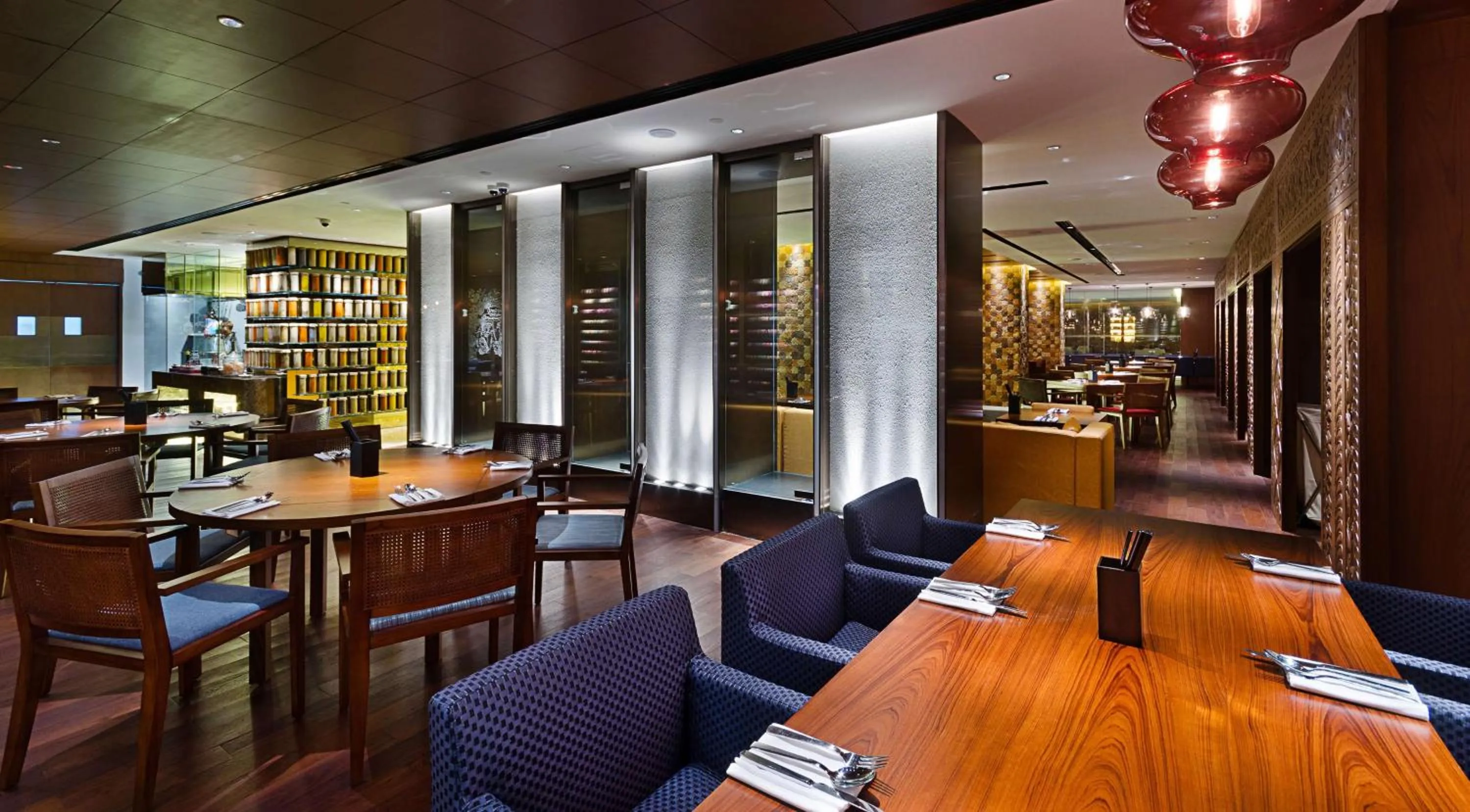 Restaurant/places to eat in Hyatt Regency Kinabalu