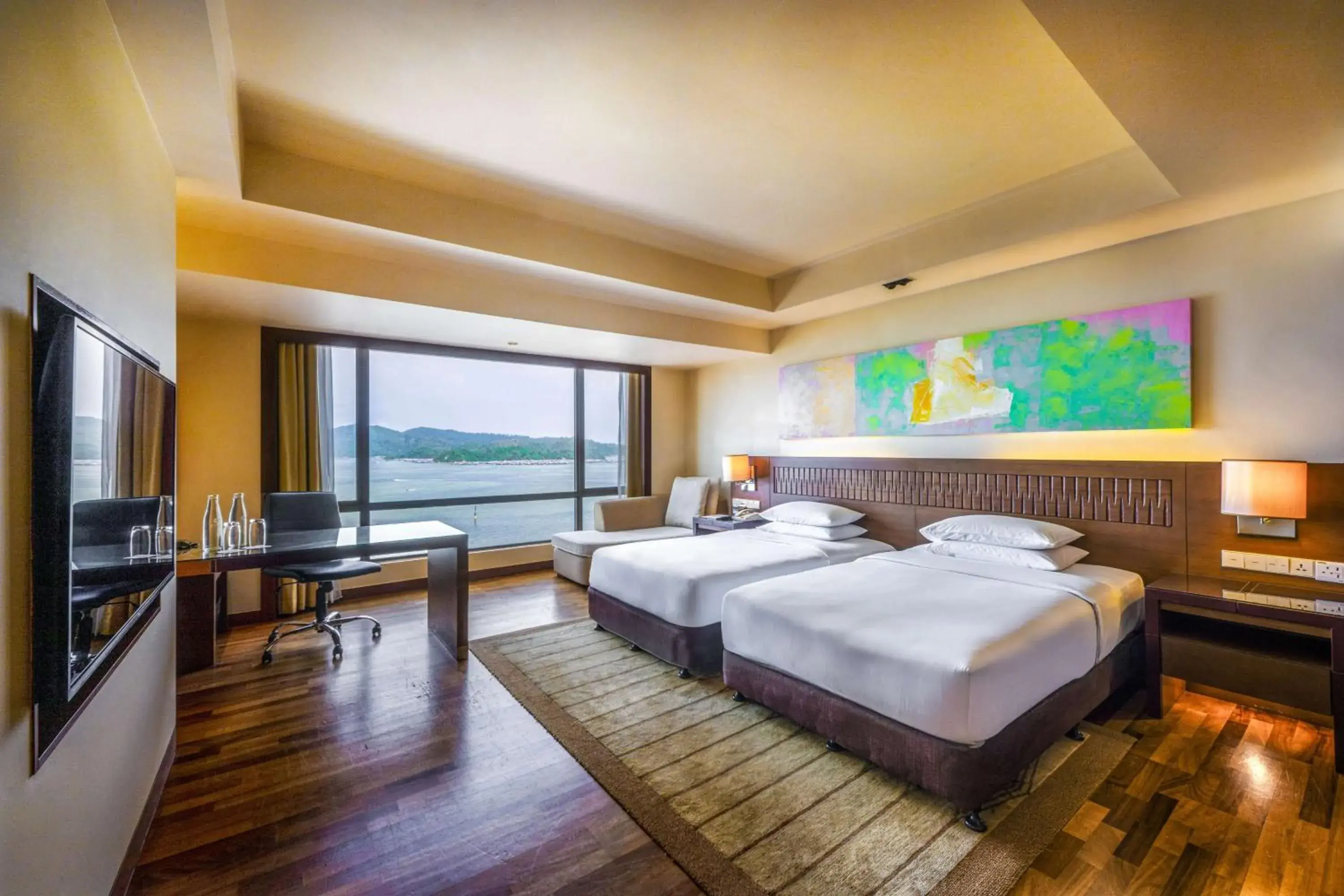 View (from property/room), Bed in Hyatt Regency Kinabalu View (from property/room), Bed in Hyatt Regency Kinabalu