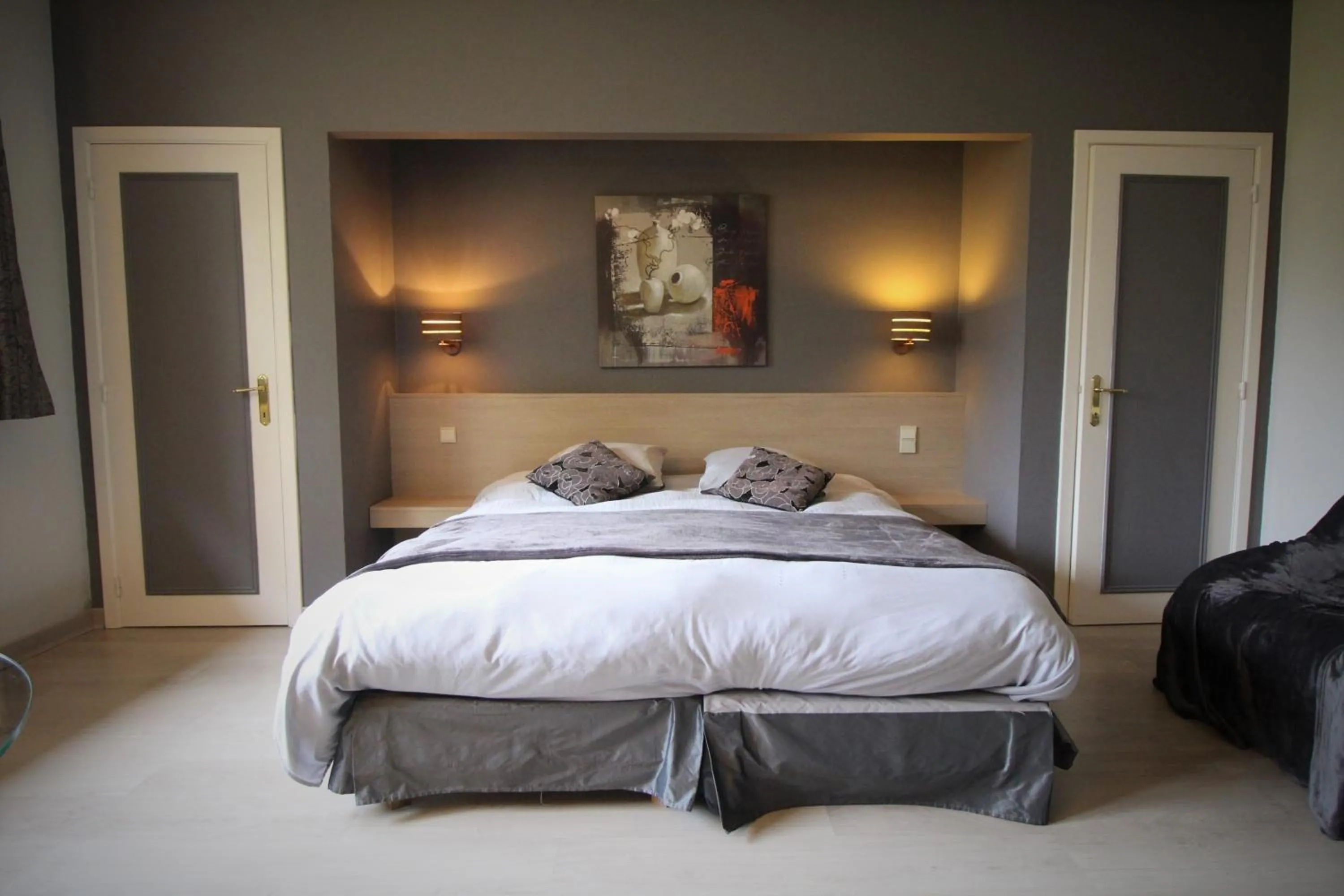 Decorative detail, Bed in Les Alisiers