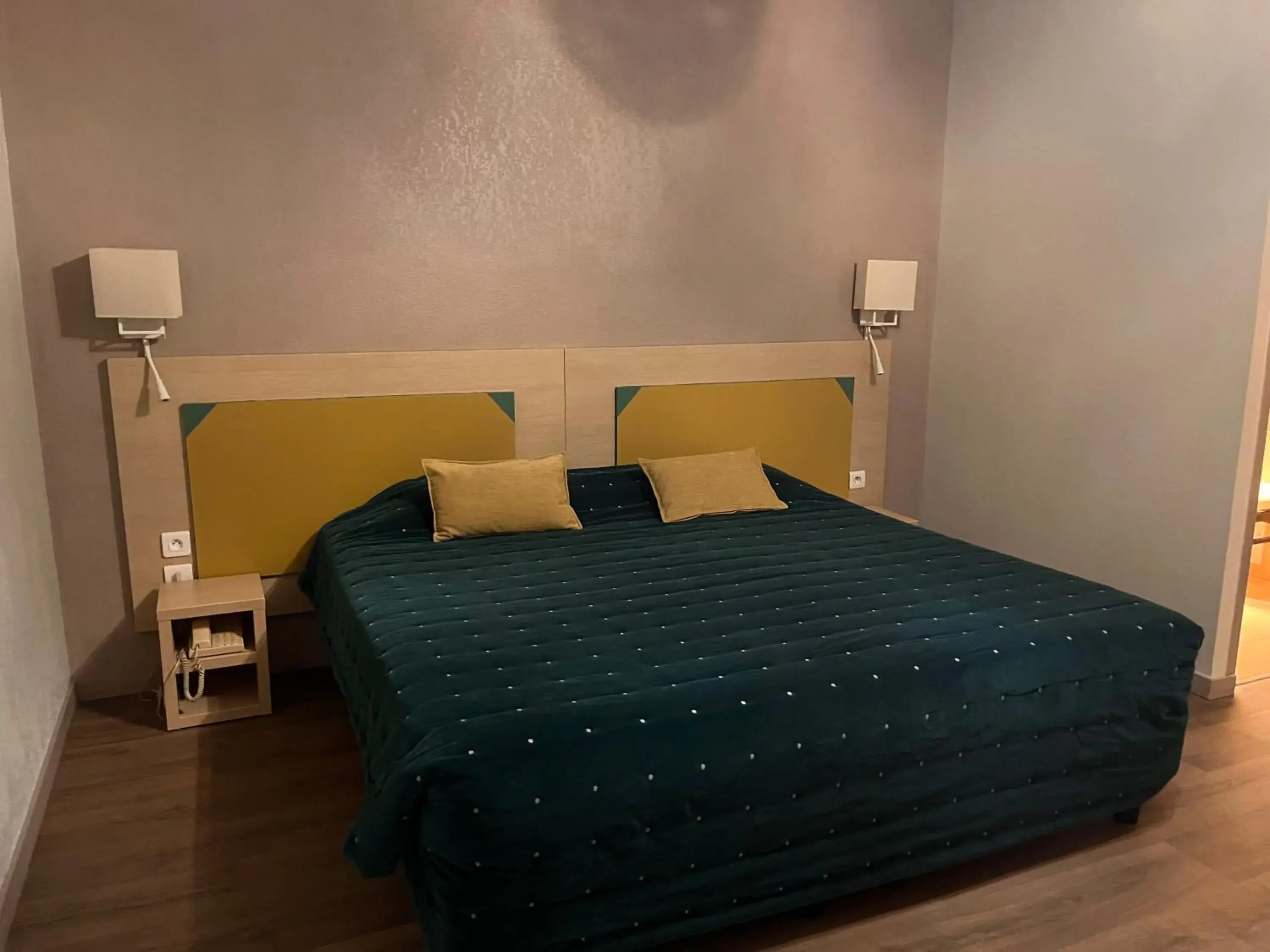 Triple Room in Hotel Maquis et Mer Triple Room in Hotel Maquis et Mer