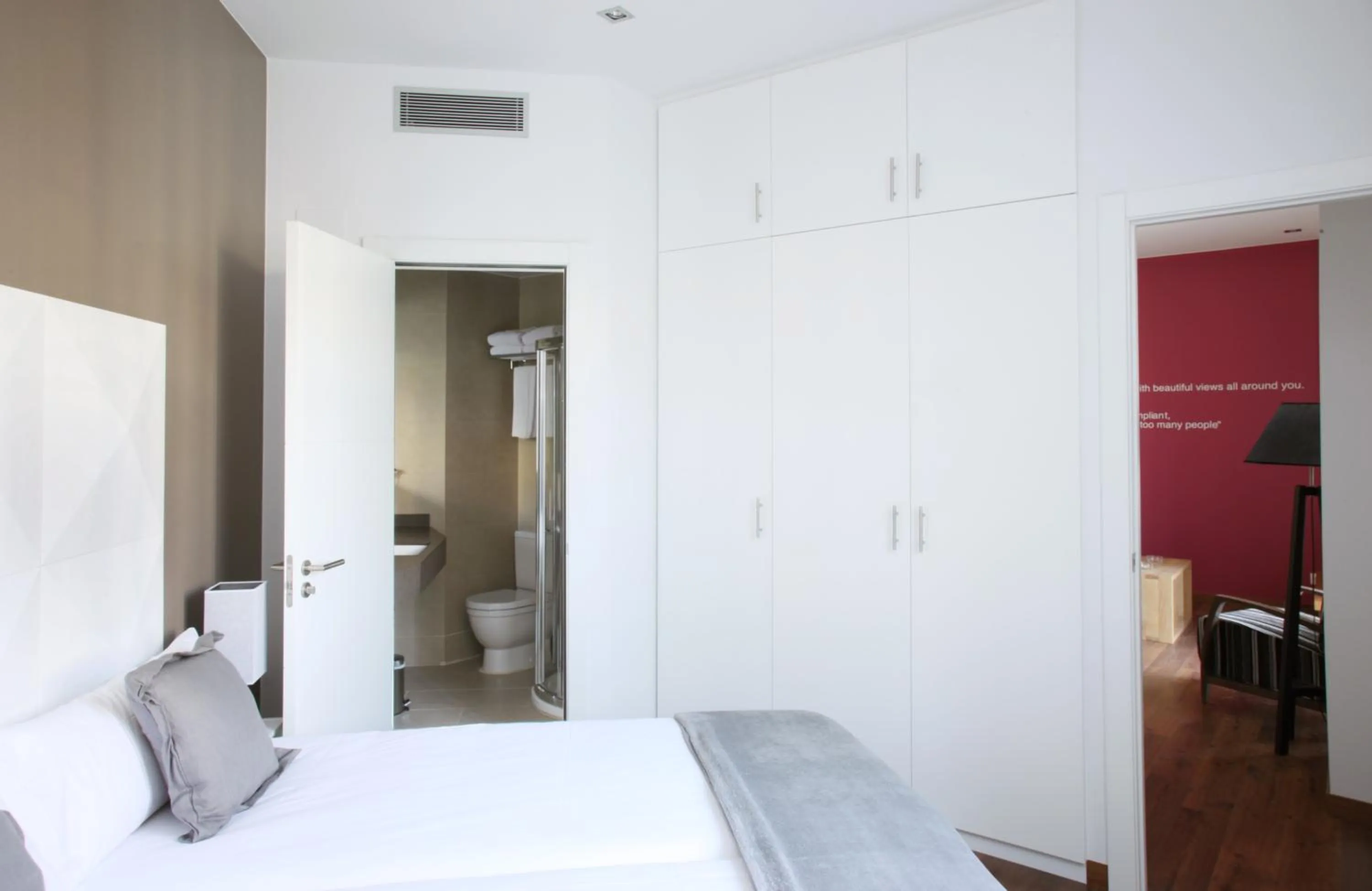 Bedroom, Bed in MH Apartments Suites