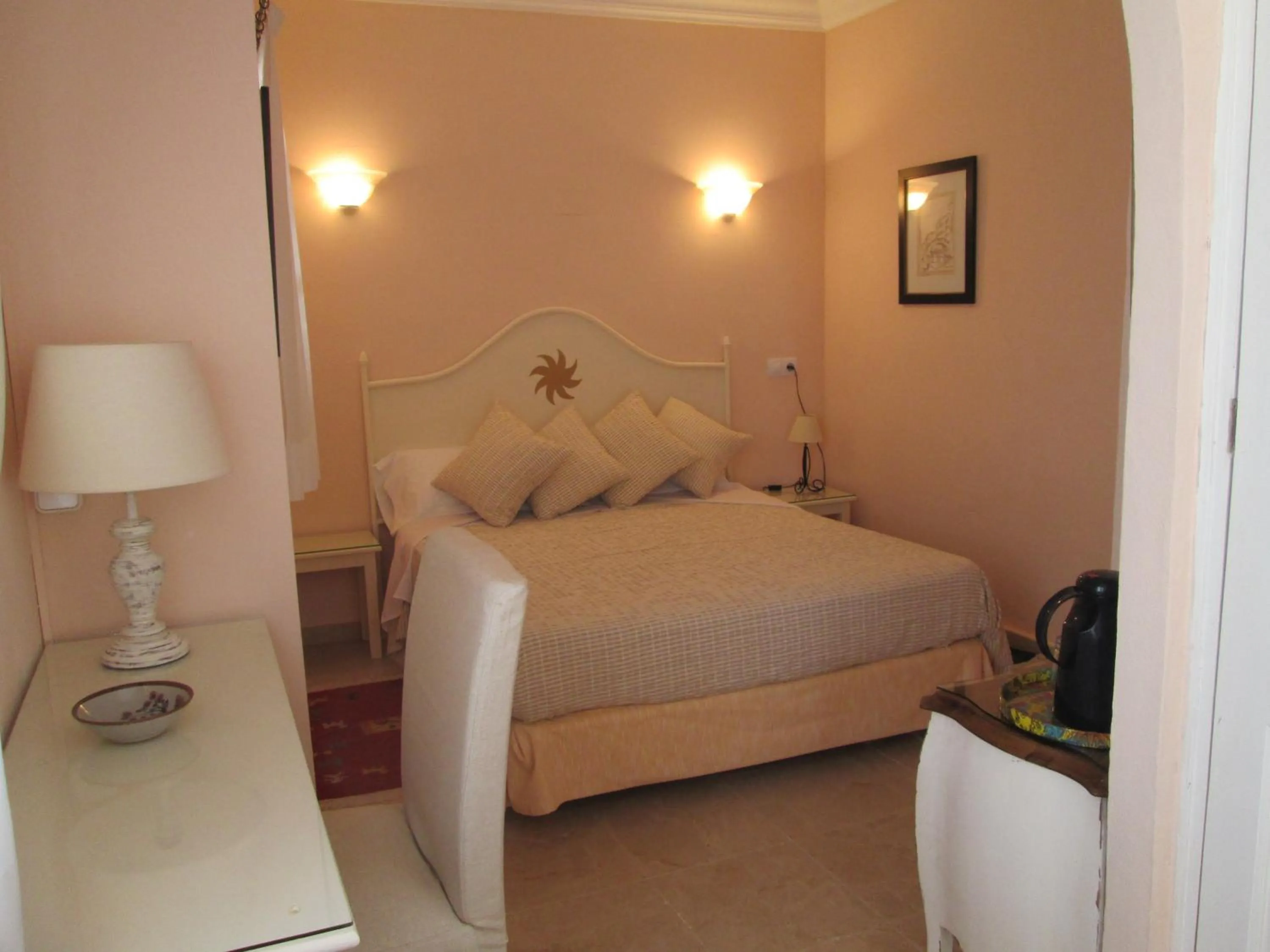 Bedroom, Bed in Fowlers Hotel