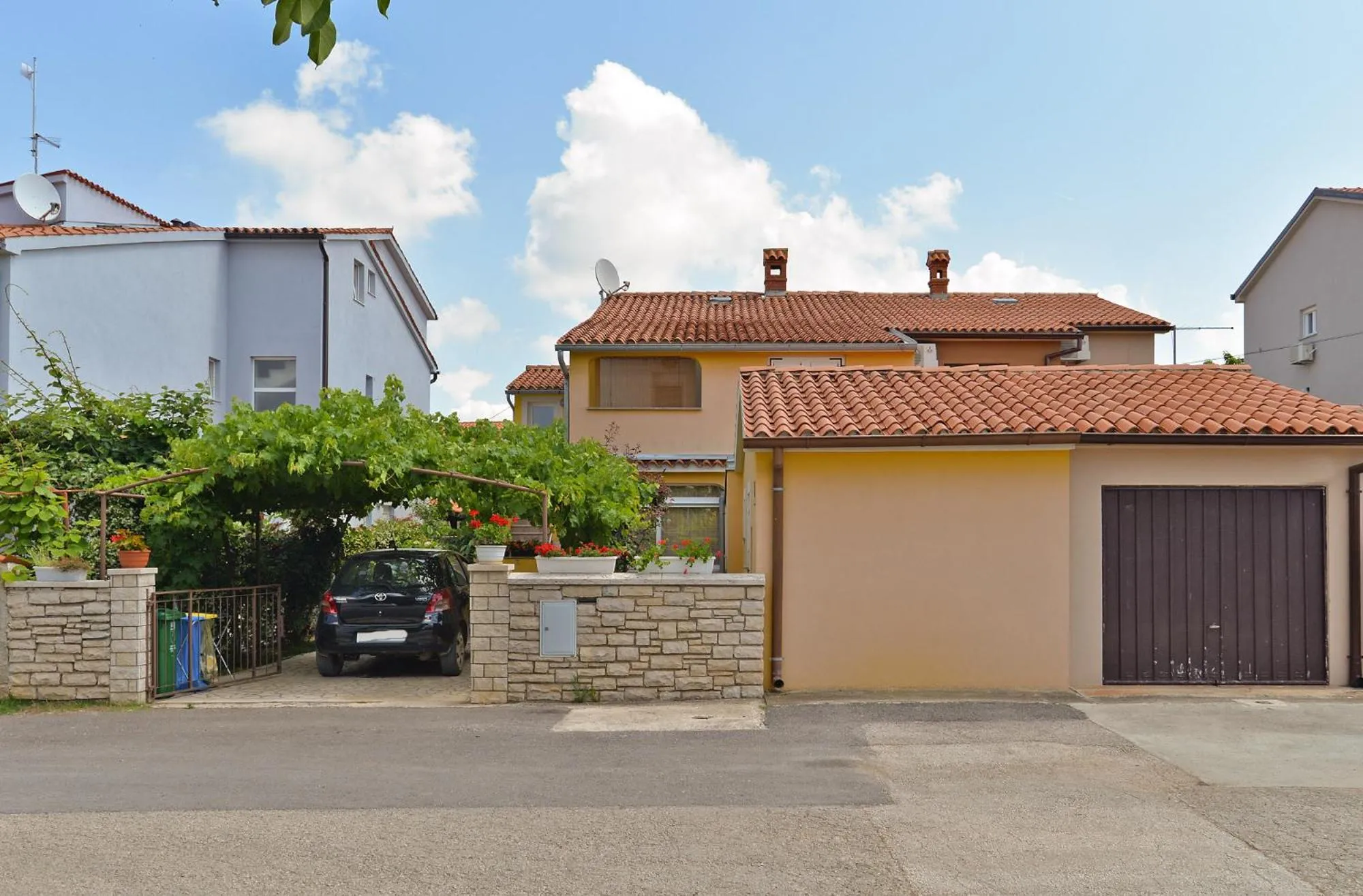 Apartments Milena 436
