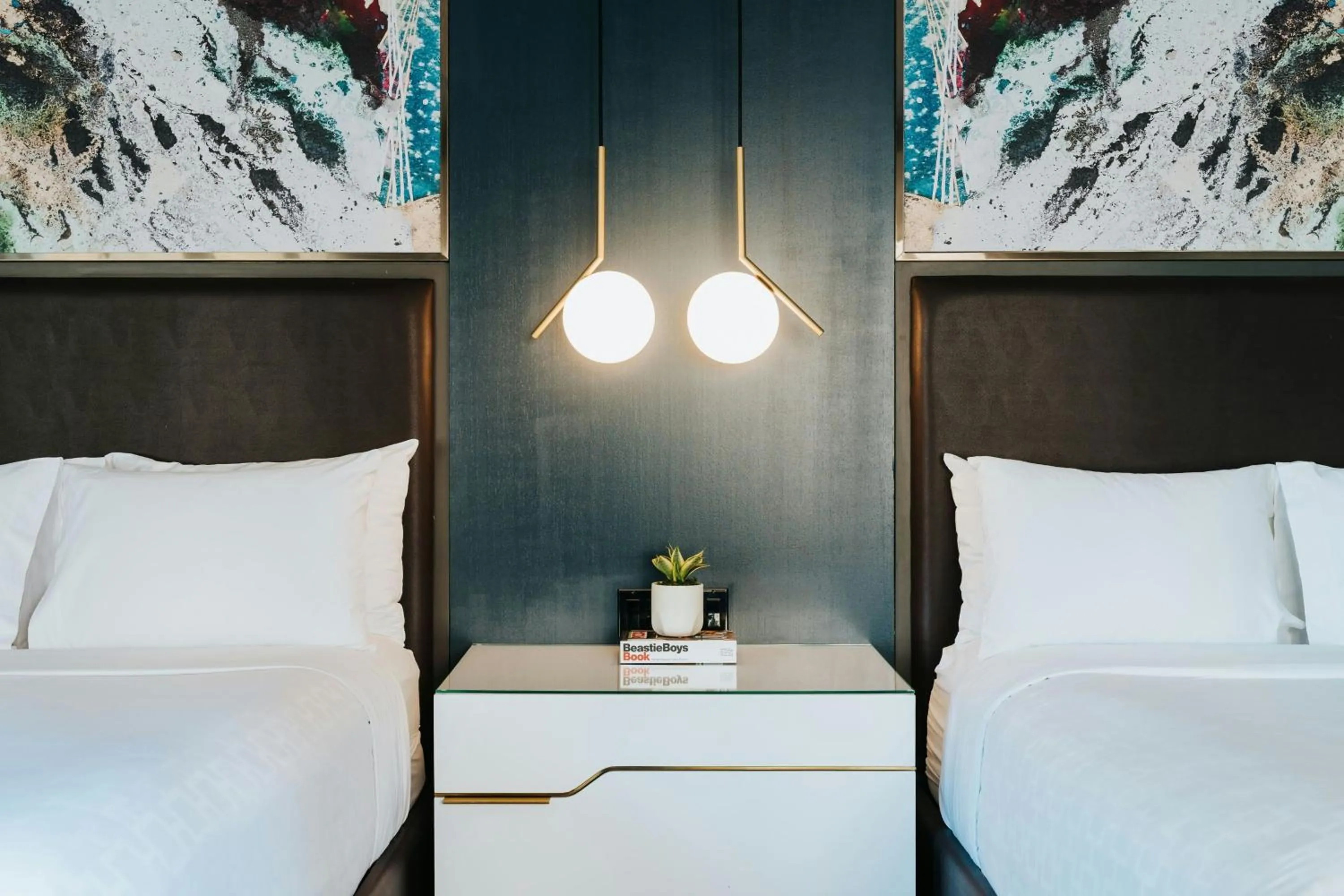 Photo of the whole room, Bed in Renaissance Saint Elm Dallas Downtown Hotel