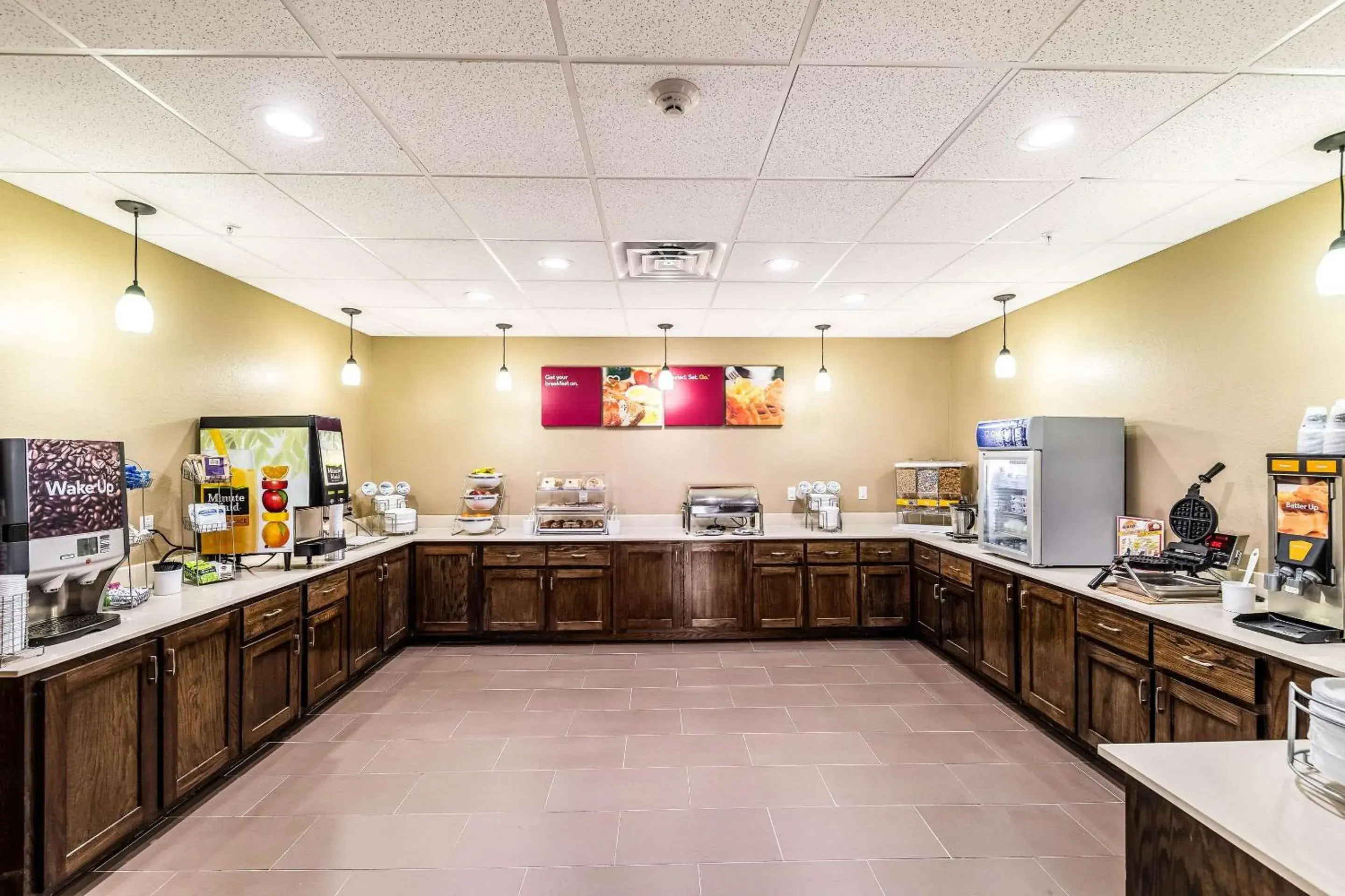 Restaurant/places to eat in Comfort Suites Grand Prairie - Arlington North Restaurant/places to eat in Comfort Suites Grand Prairie - Arlington North