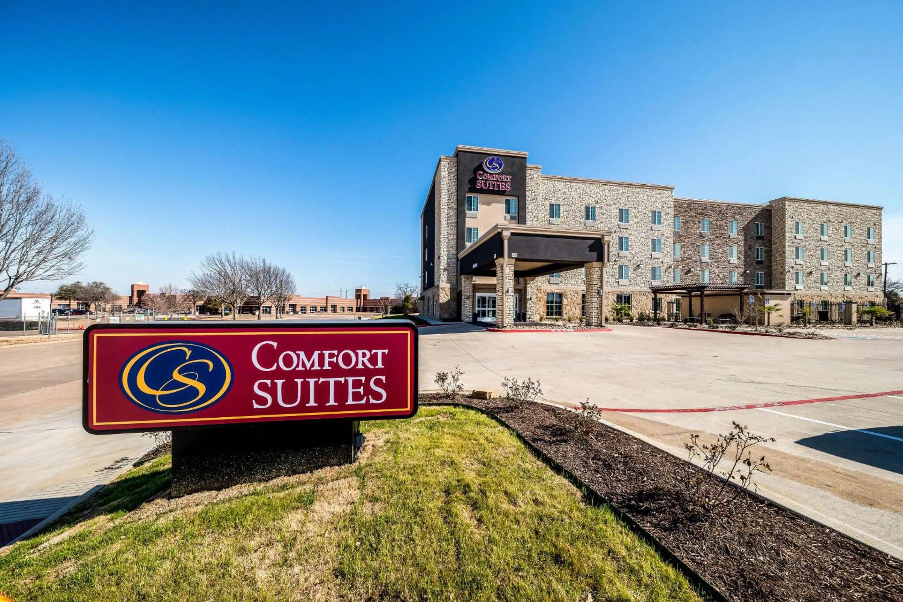 Property building in Comfort Suites Grand Prairie - Arlington North