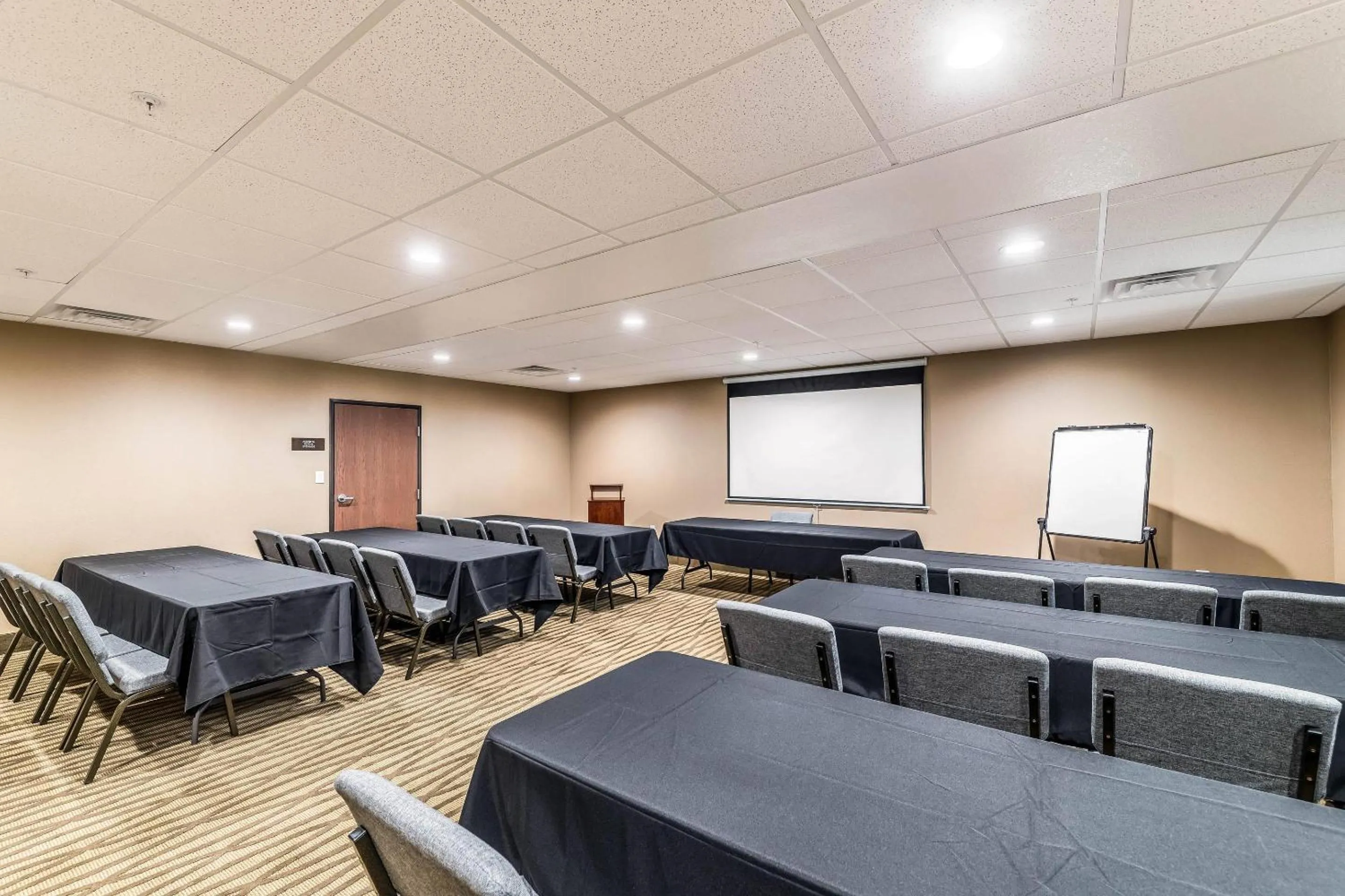 Meeting/conference room in Comfort Suites Grand Prairie - Arlington North