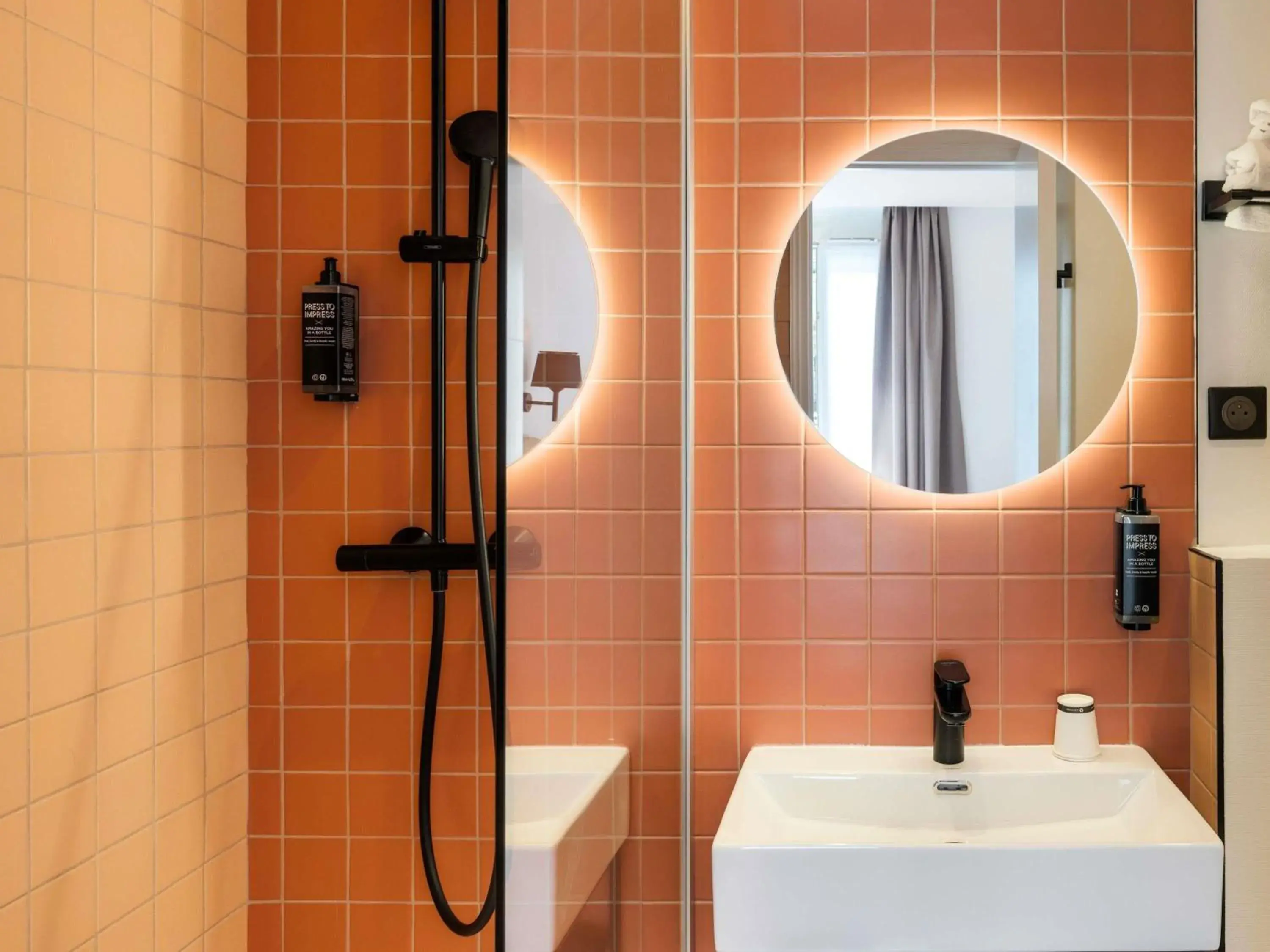 Bedroom in ibis Styles Paris Cadet Lafayette Bedroom in ibis Styles Paris Cadet Lafayette