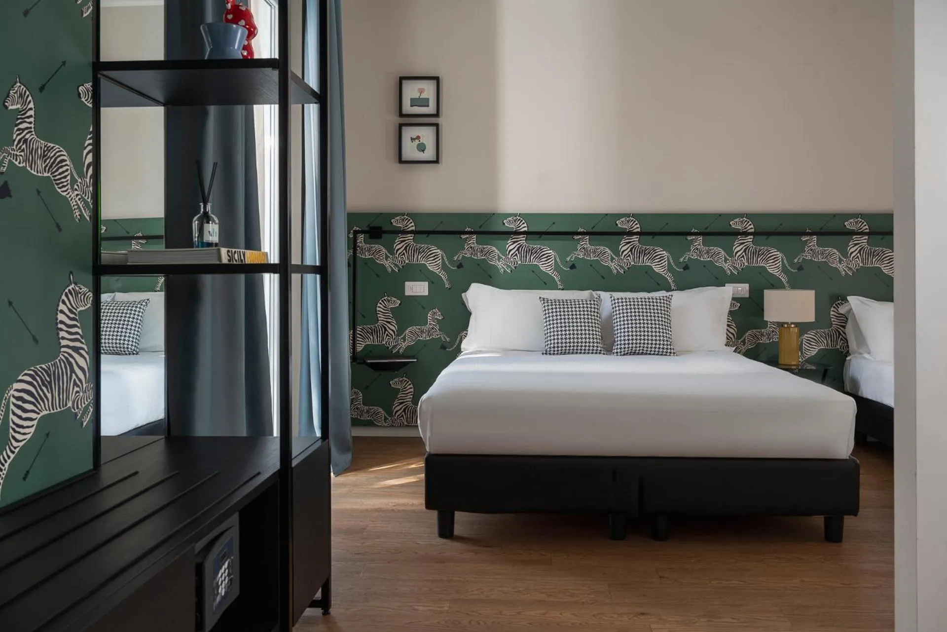 Bedroom, Bed in Hotel Vagabond