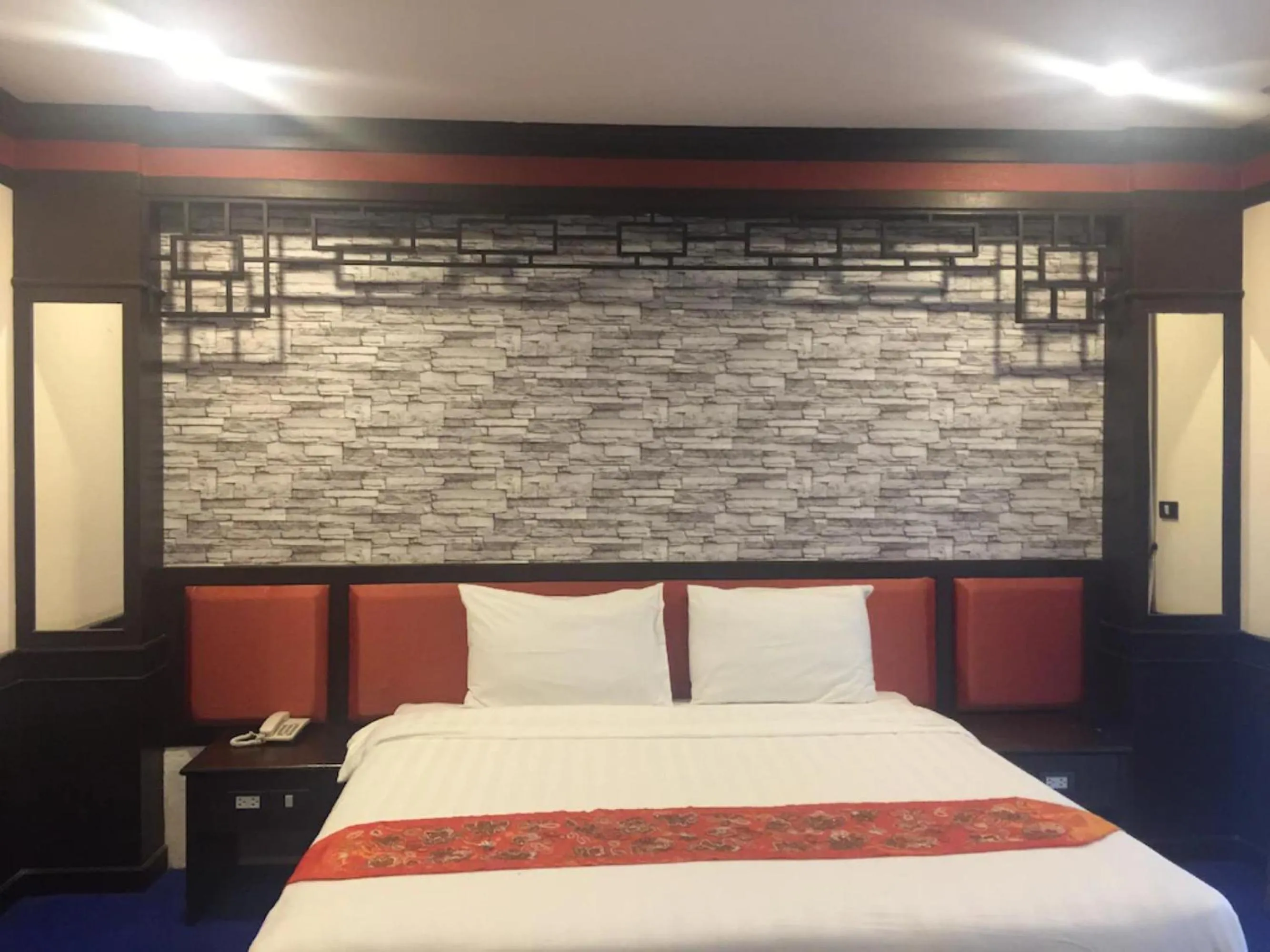 Bedroom, Bed in NIM SEE SENG Hotel