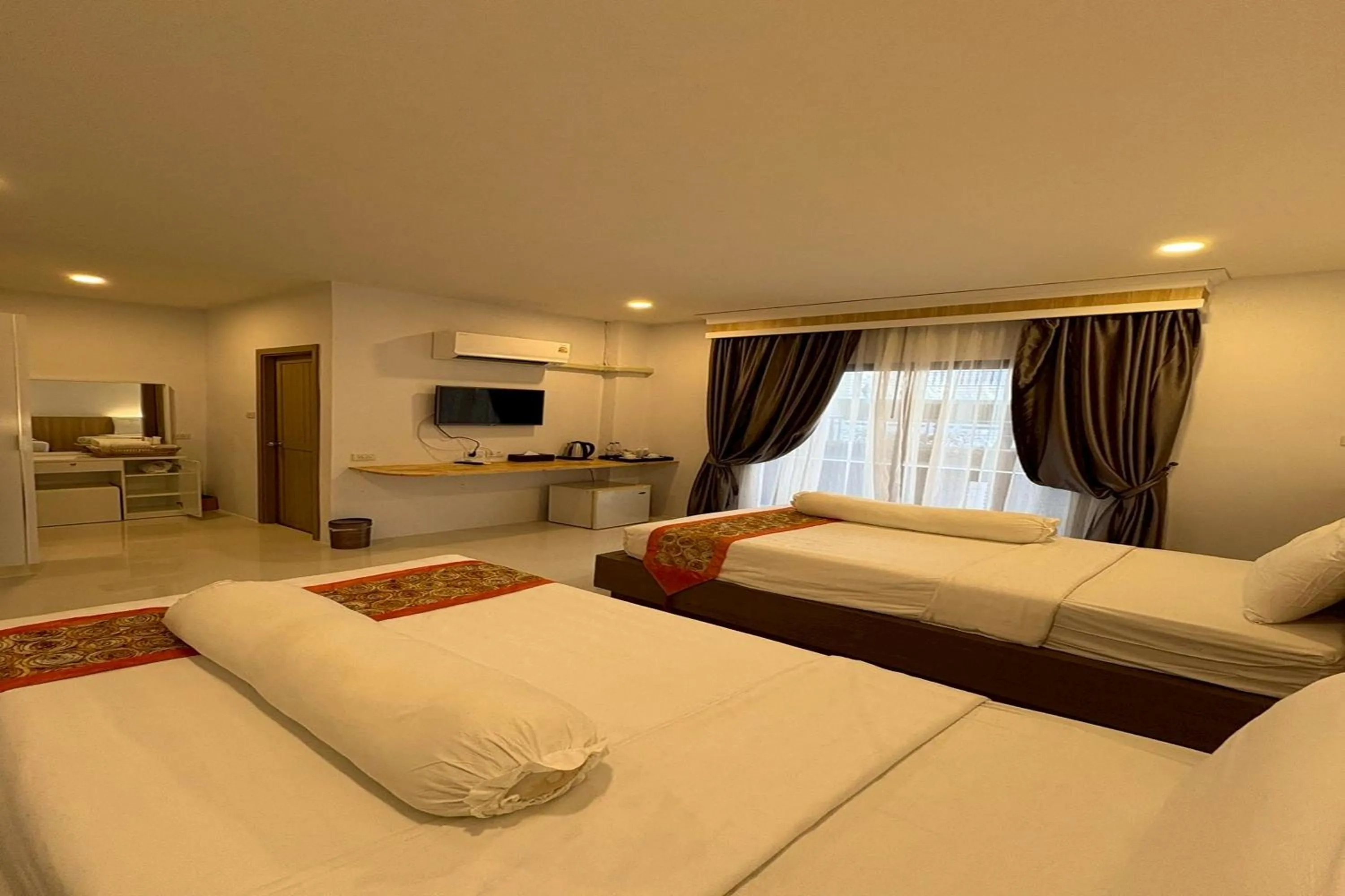 Bed in NIM SEE SENG Hotel