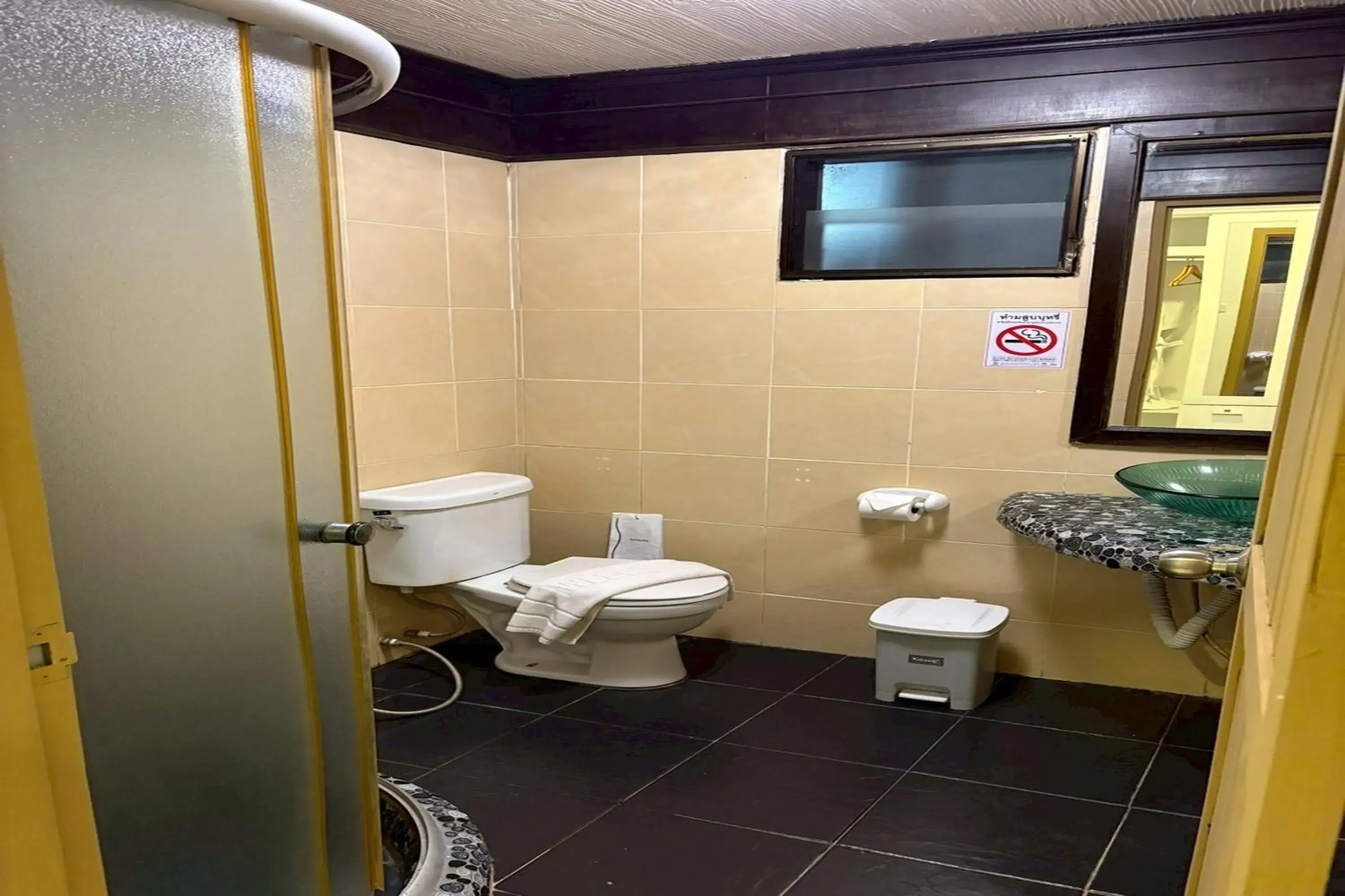 Deluxe Twin Room in NIM SEE SENG Hotel Deluxe Twin Room in NIM SEE SENG Hotel