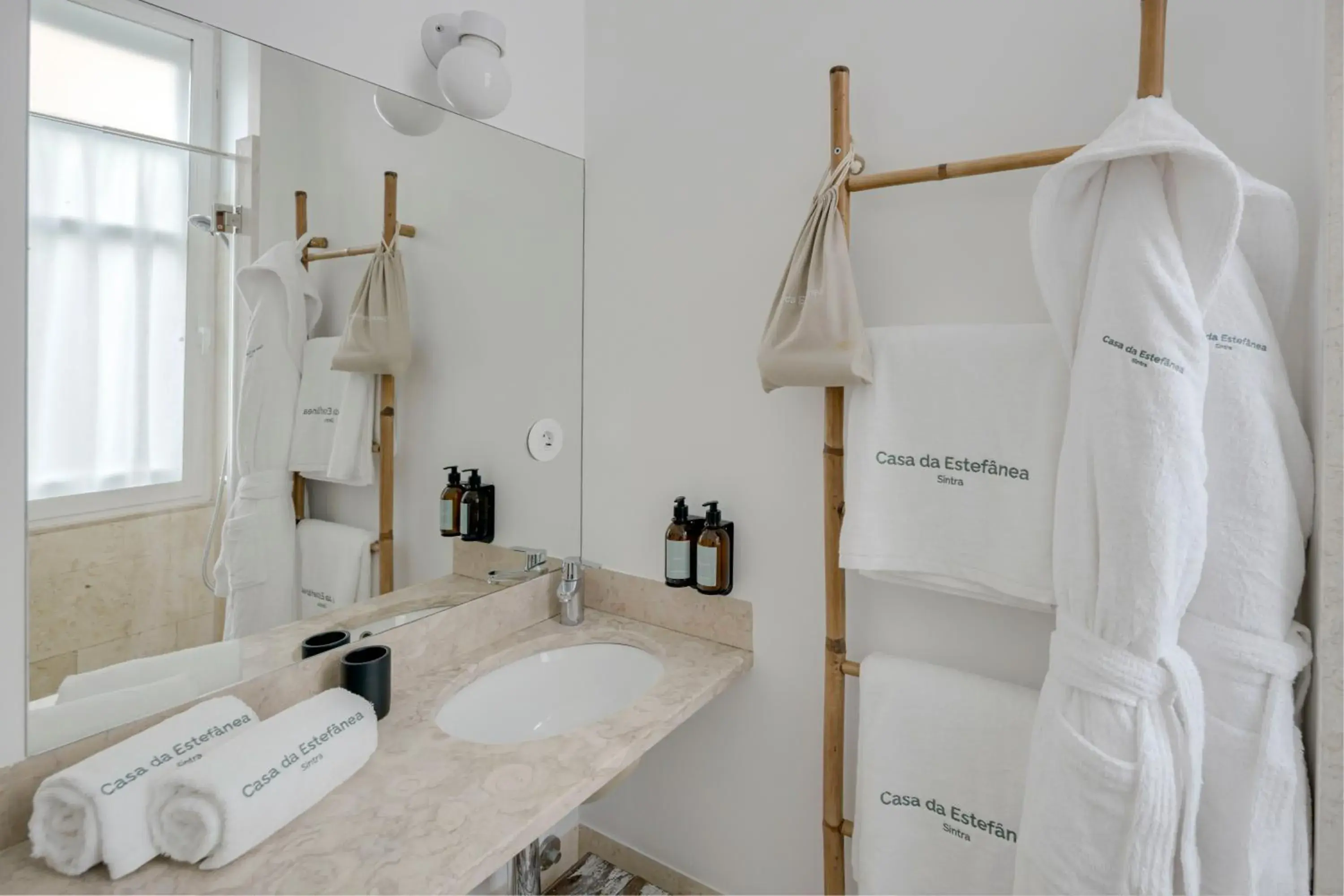 Bathroom in Casa da Estefânea Bathroom in Casa da Estefânea
