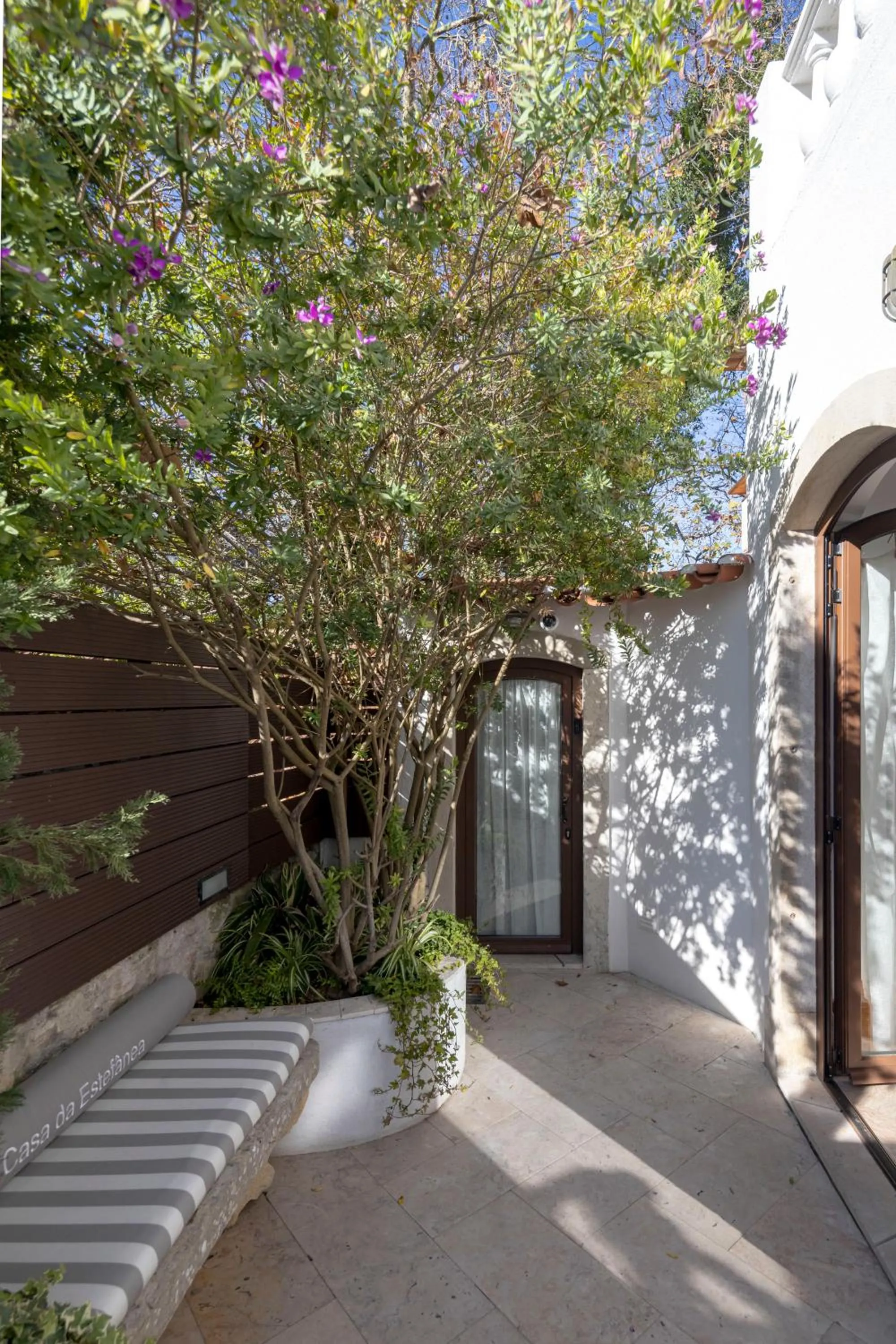 Property building in Casa da Estefânea