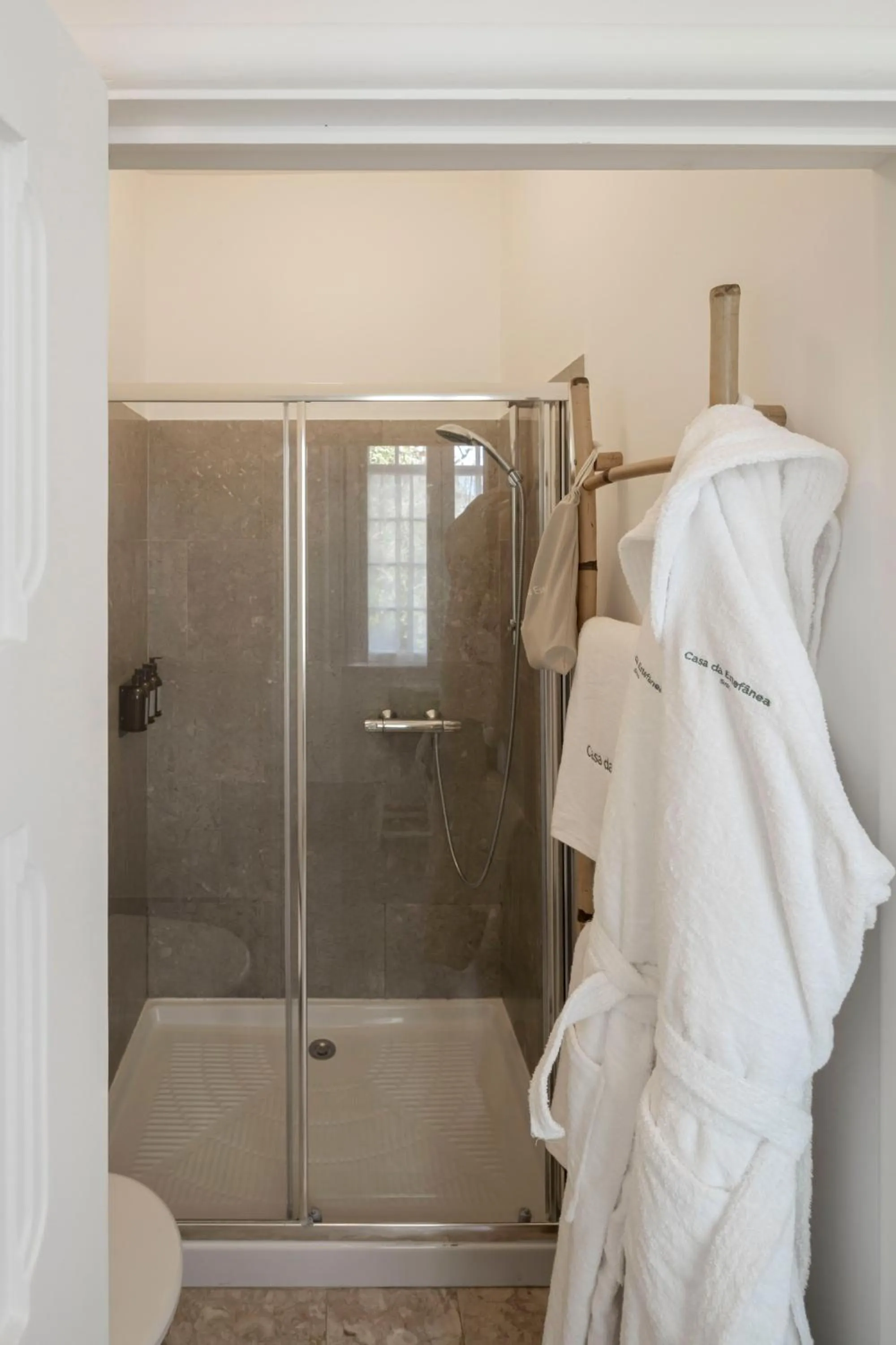 Shower in Casa da Estefânea
