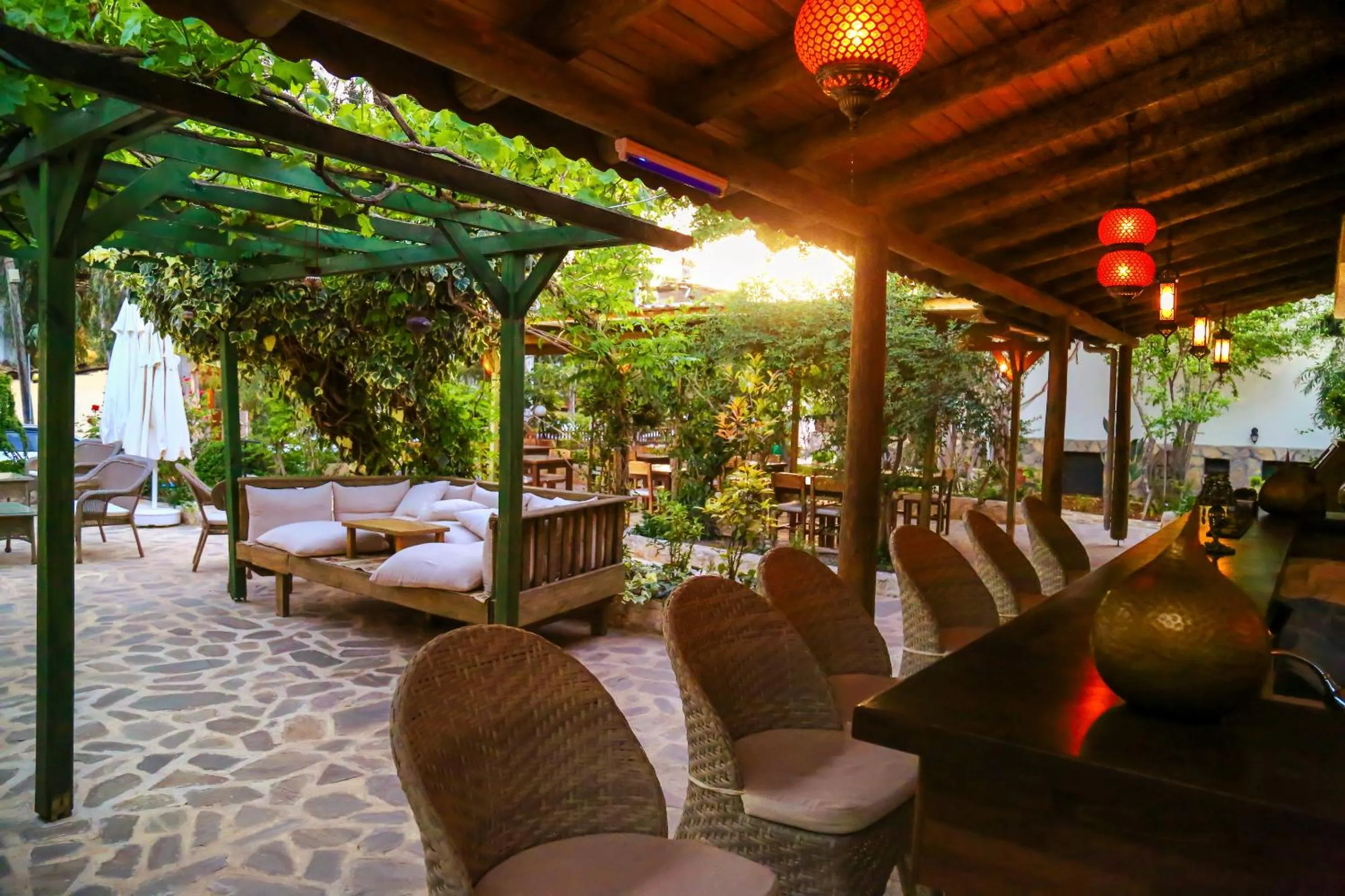 Alcoholic drinks in Dardanos Hotel