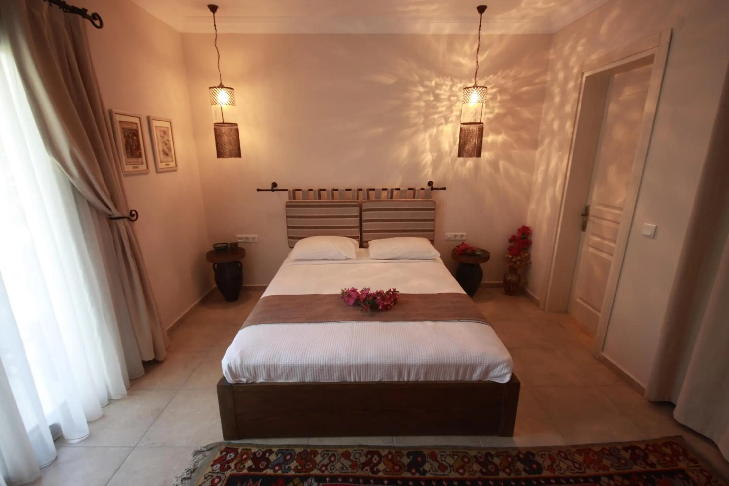 Photo of the whole room, Bed in Dardanos Hotel