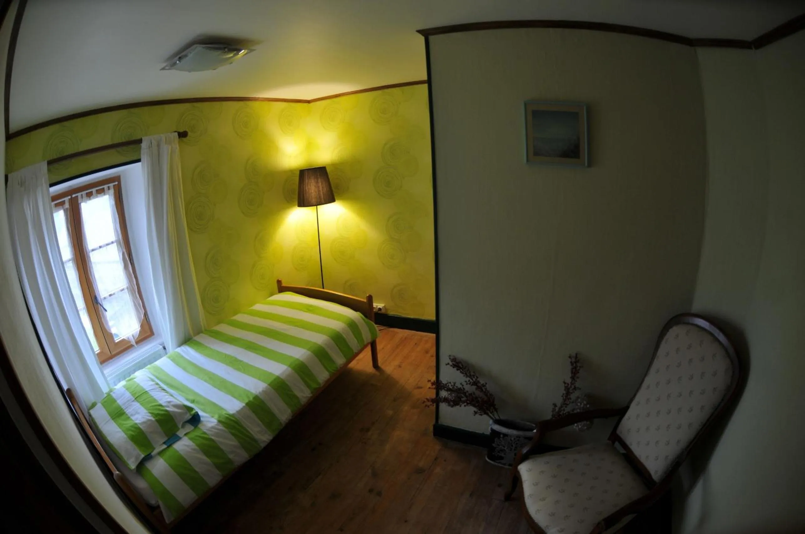 Bedroom, Bed in Auberge De La Providence