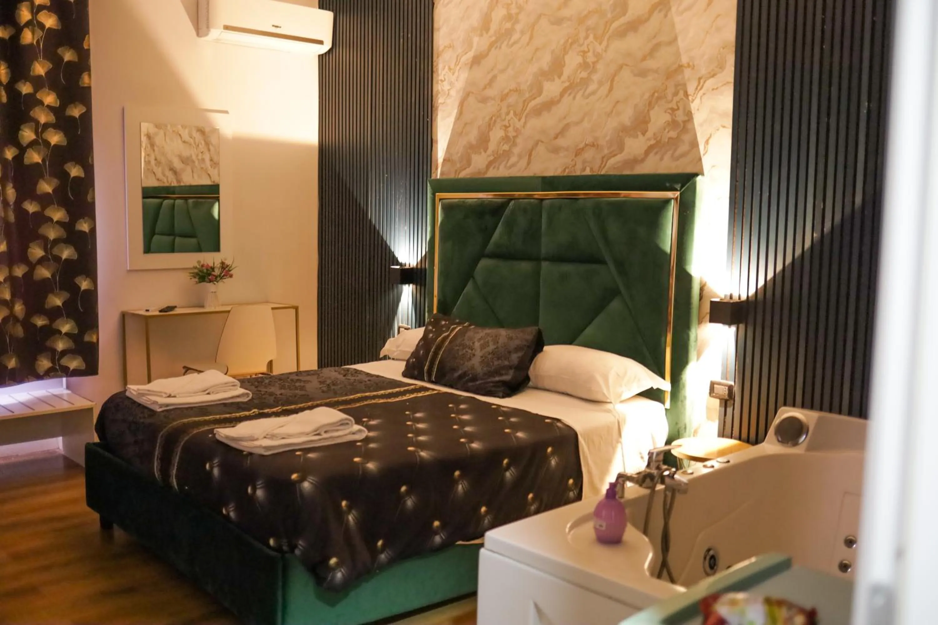 Bed in Mirosa Bed and Breakfast