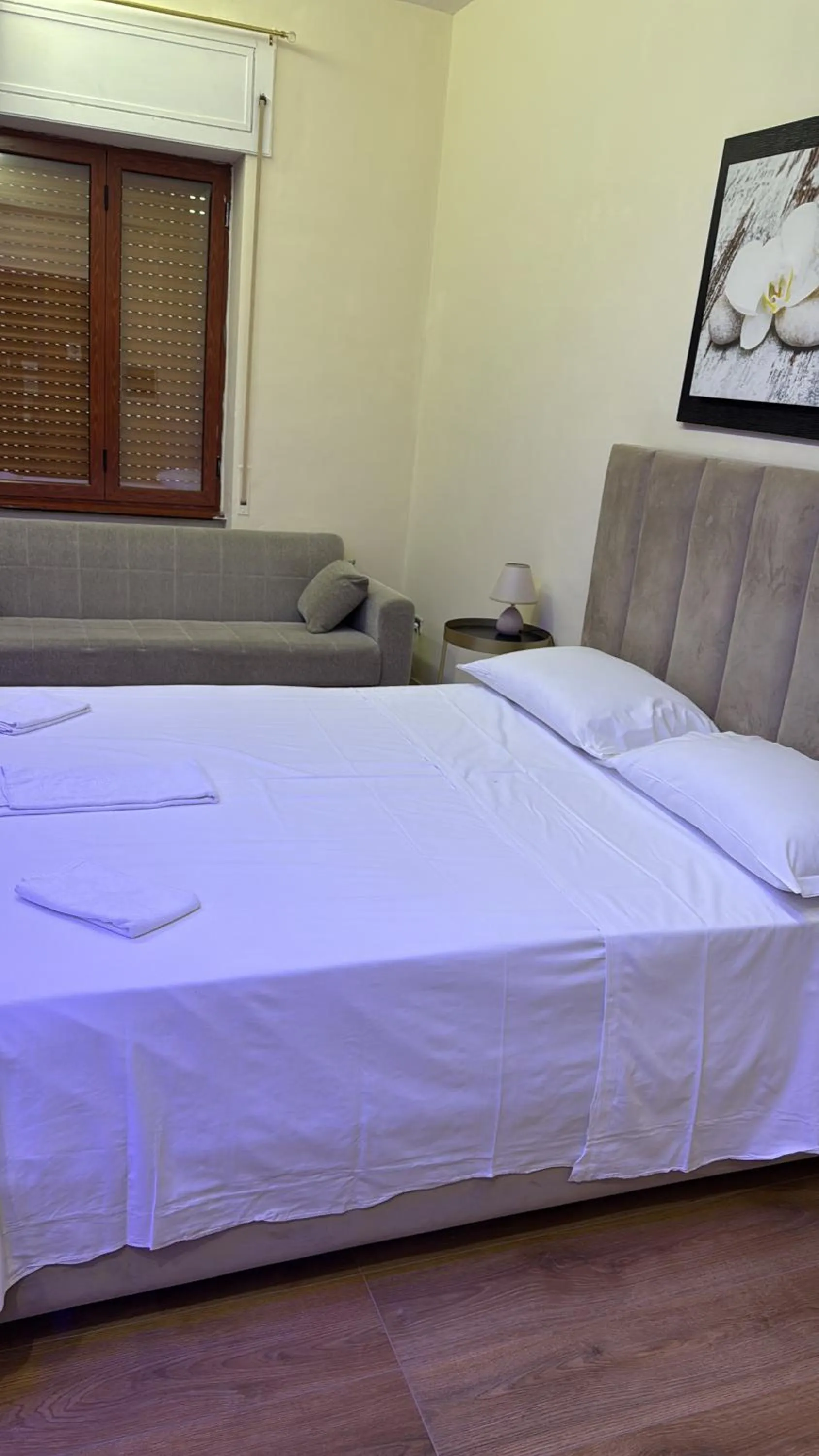 Bed in Mirosa Bed and Breakfast