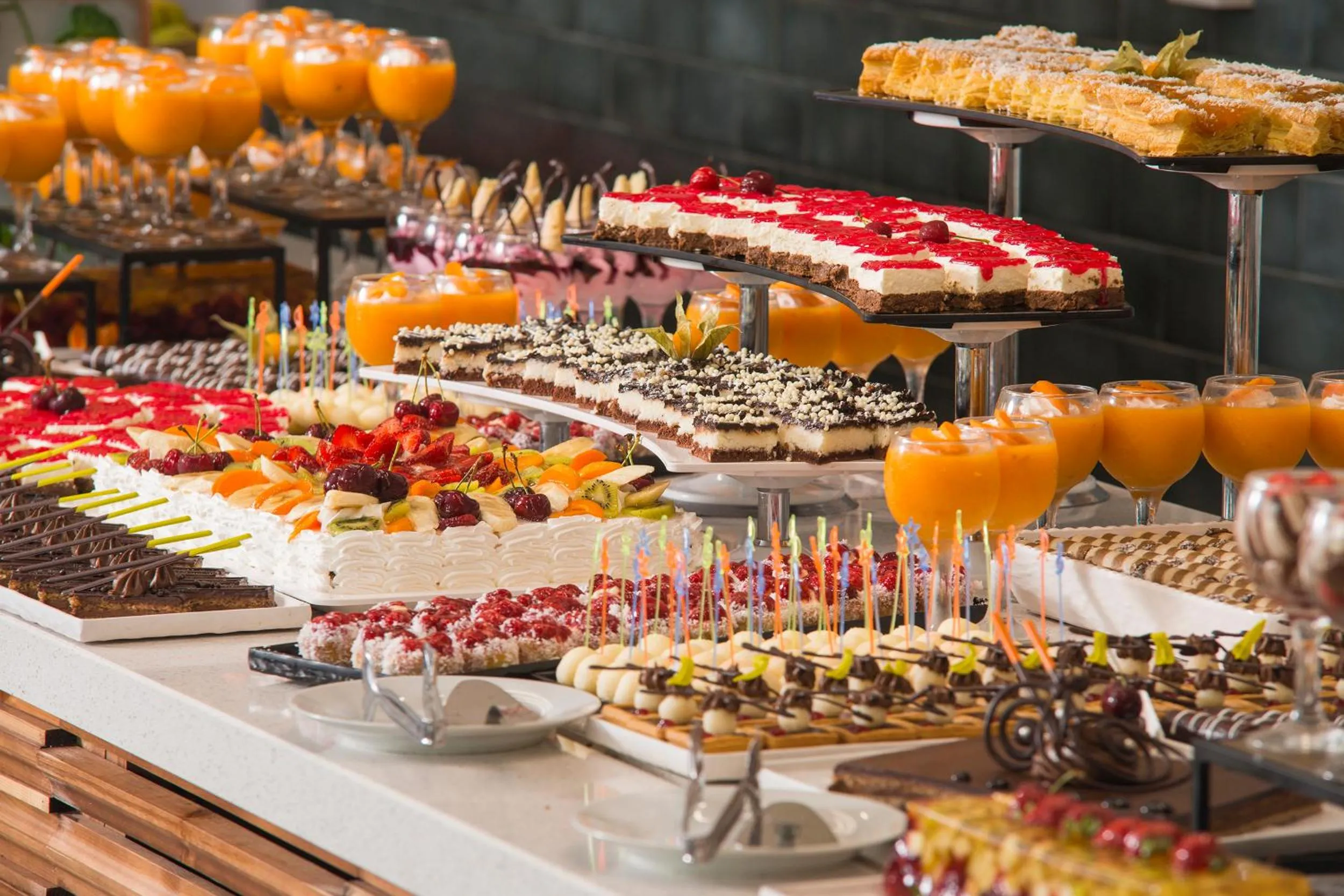 Food in Sunrise Blue Magic Resort - All Inclusive