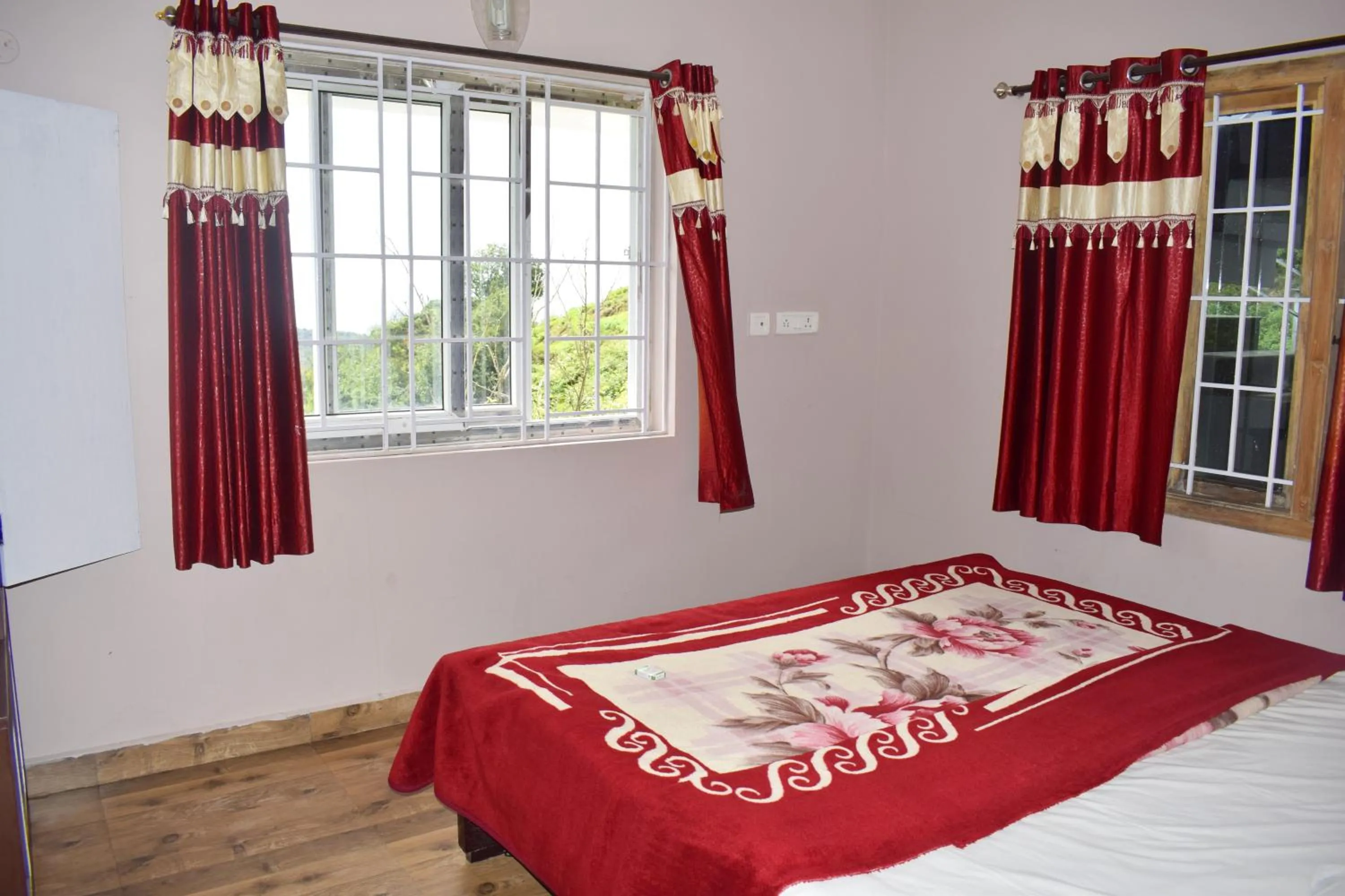 Bed in Pears Tree Suite