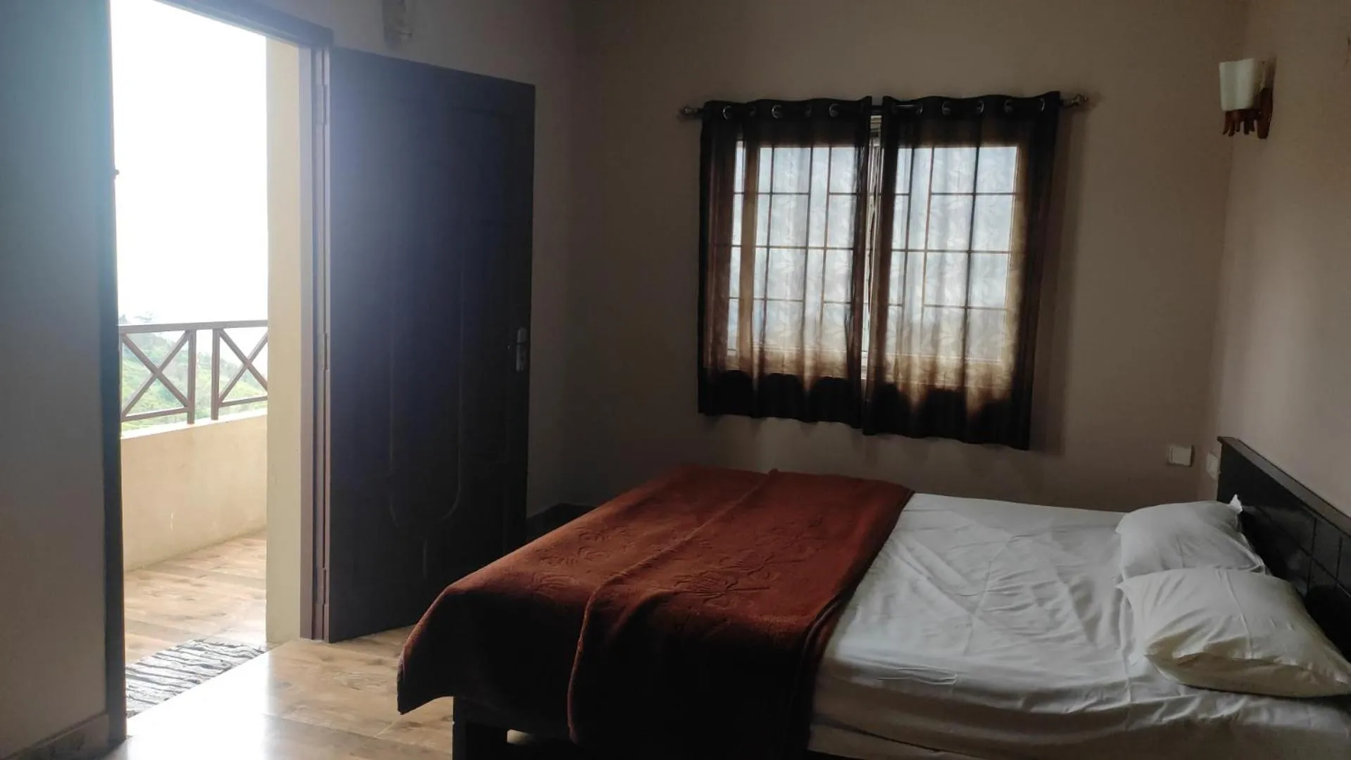 Bed in Pears Tree Suite