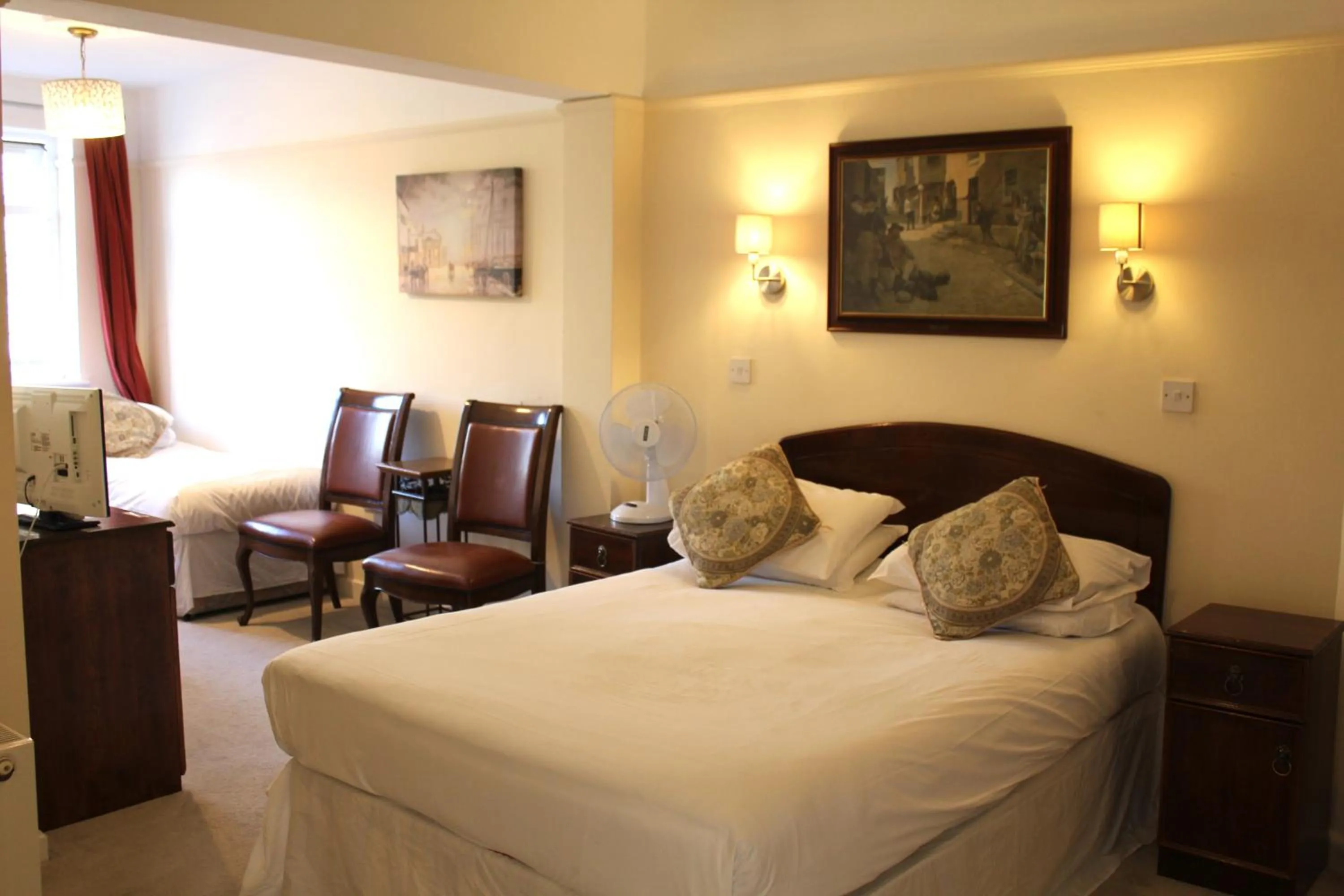 Bed in The Dial House Guest House