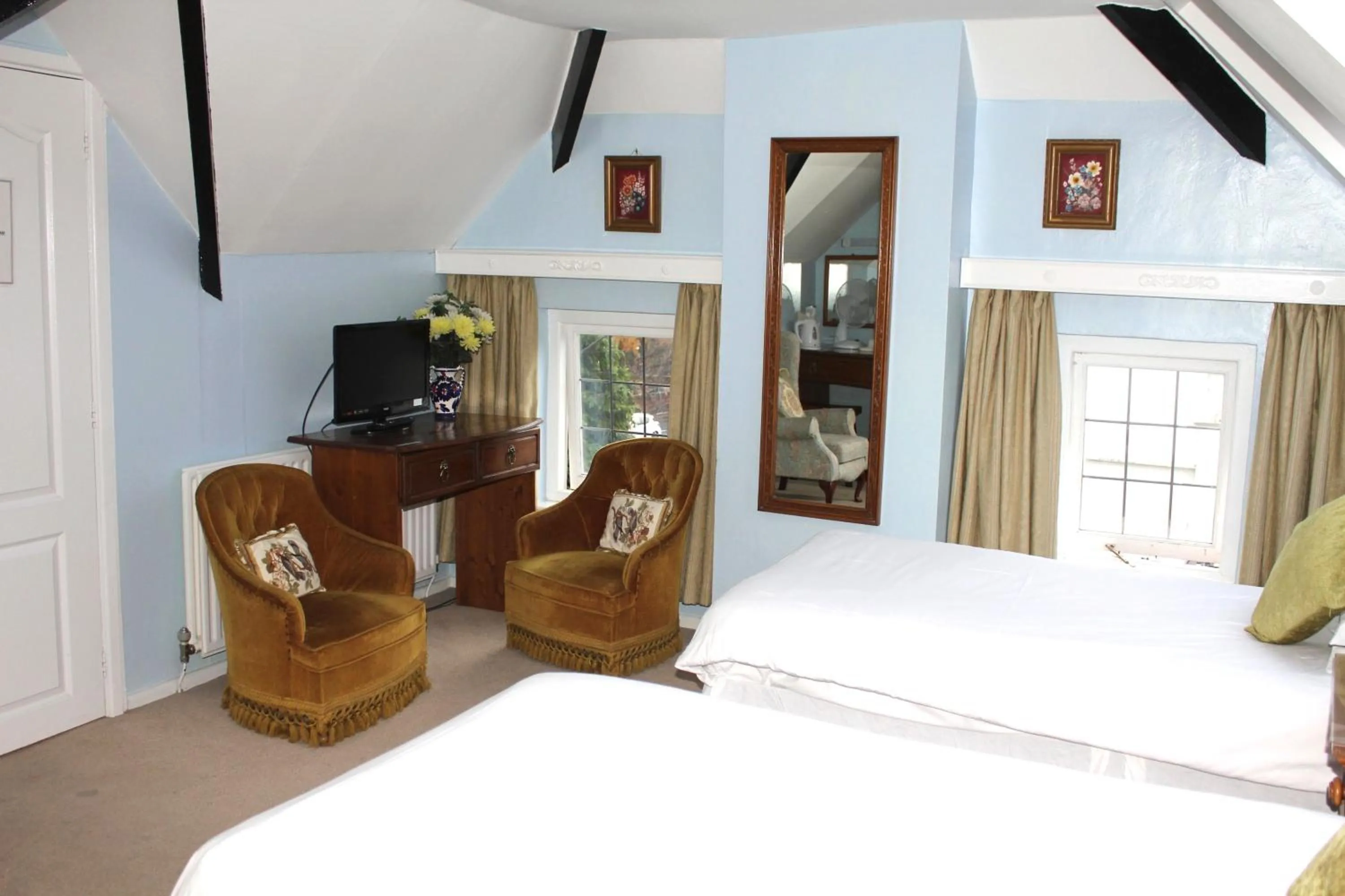 Bed in The Dial House Guest House