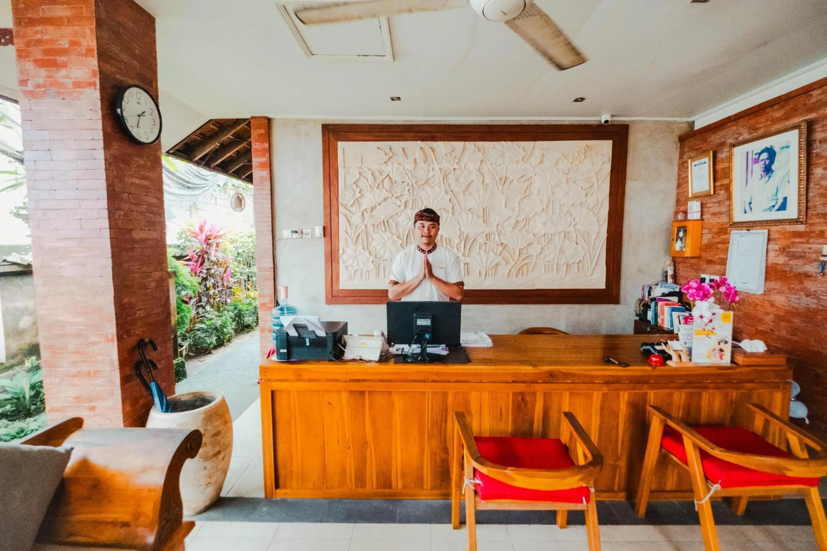 Staff in Sri Aksata Ubud Resort
