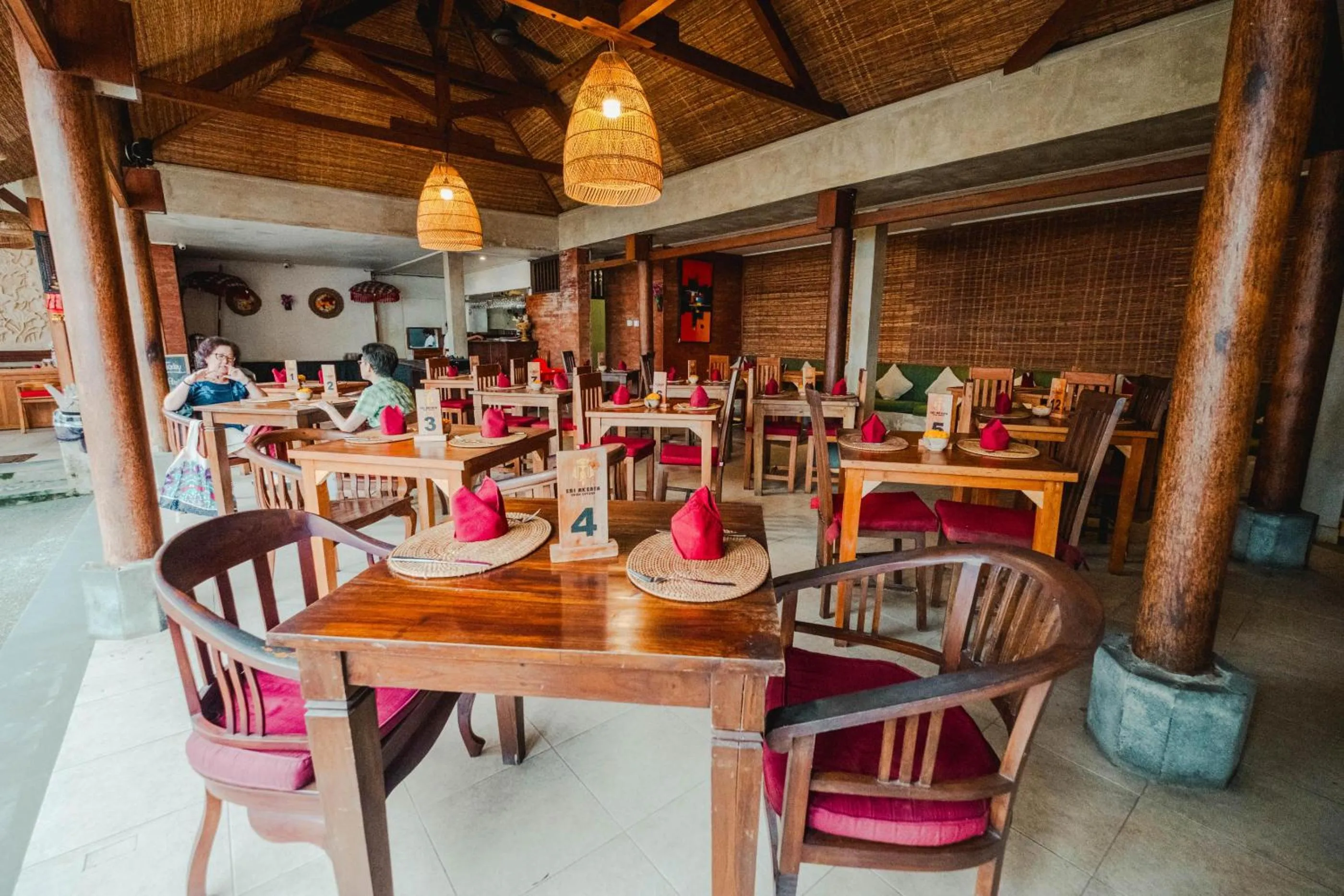 Restaurant/places to eat in Sri Aksata Ubud Resort