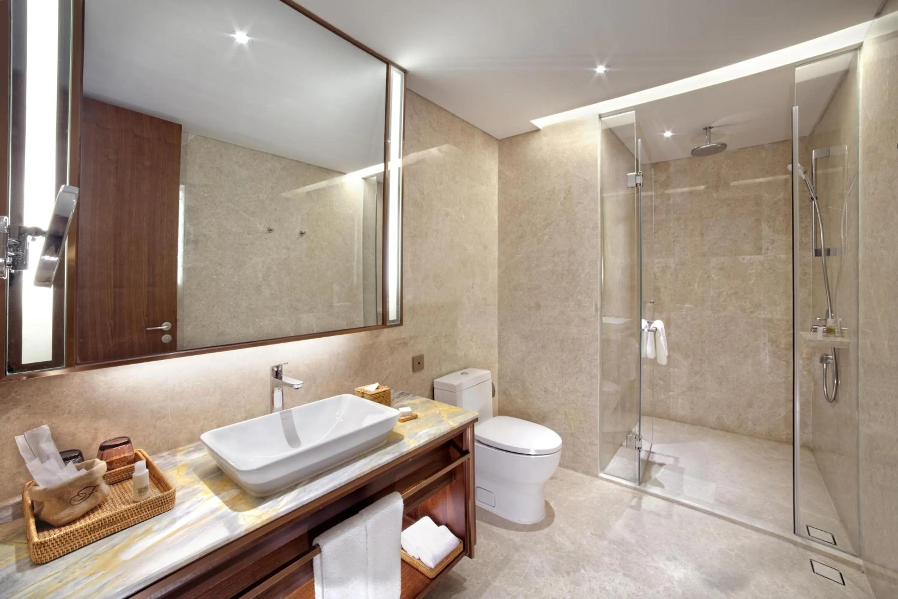 Toilet in Fraser Suites Dalian