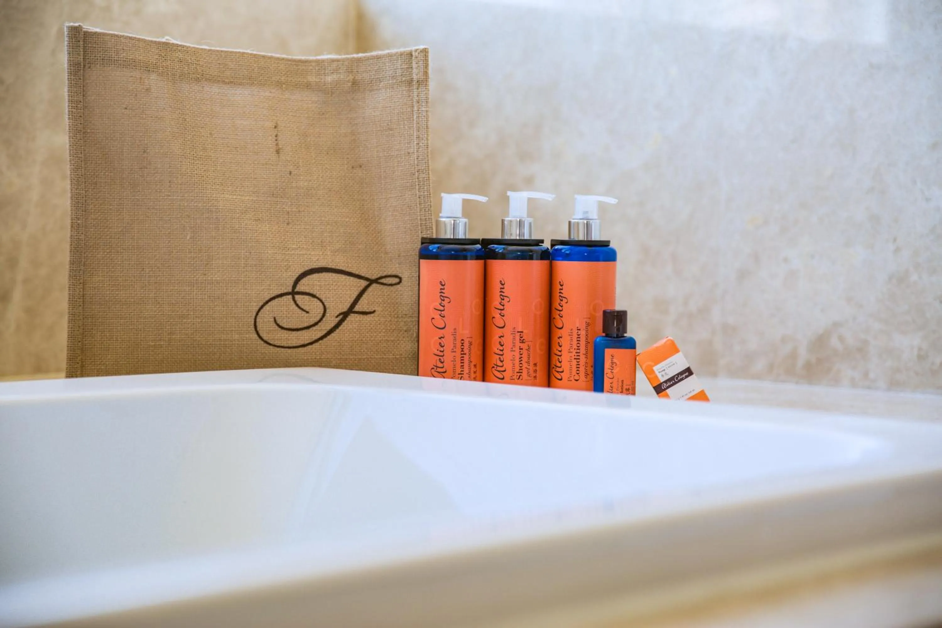 Bathroom in Fraser Suites Dalian