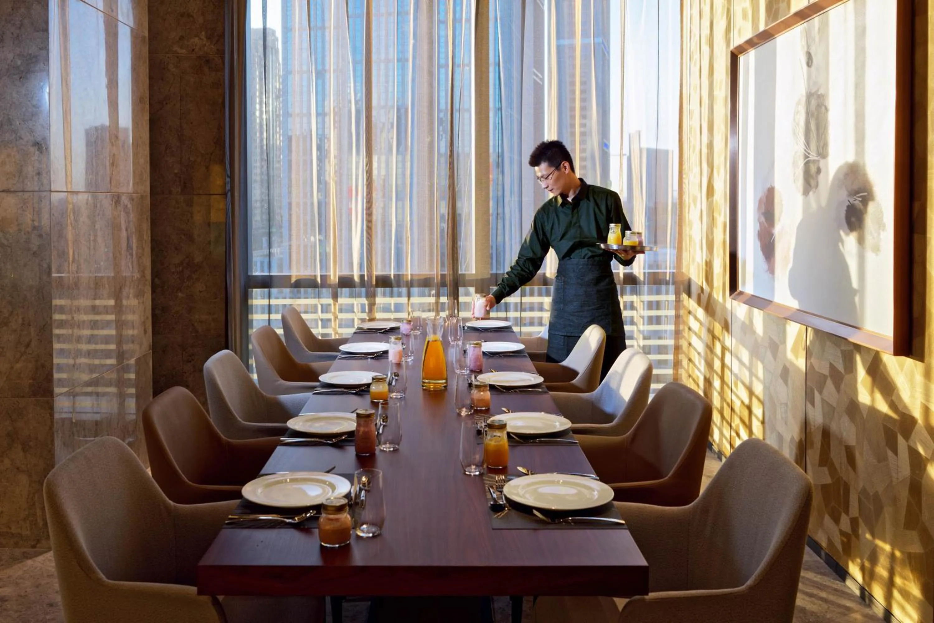 Restaurant/places to eat in Fraser Suites Dalian