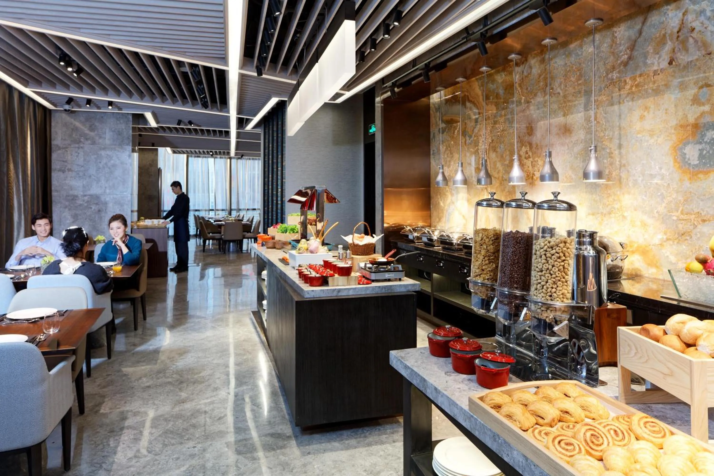 Restaurant/places to eat in Fraser Suites Dalian
