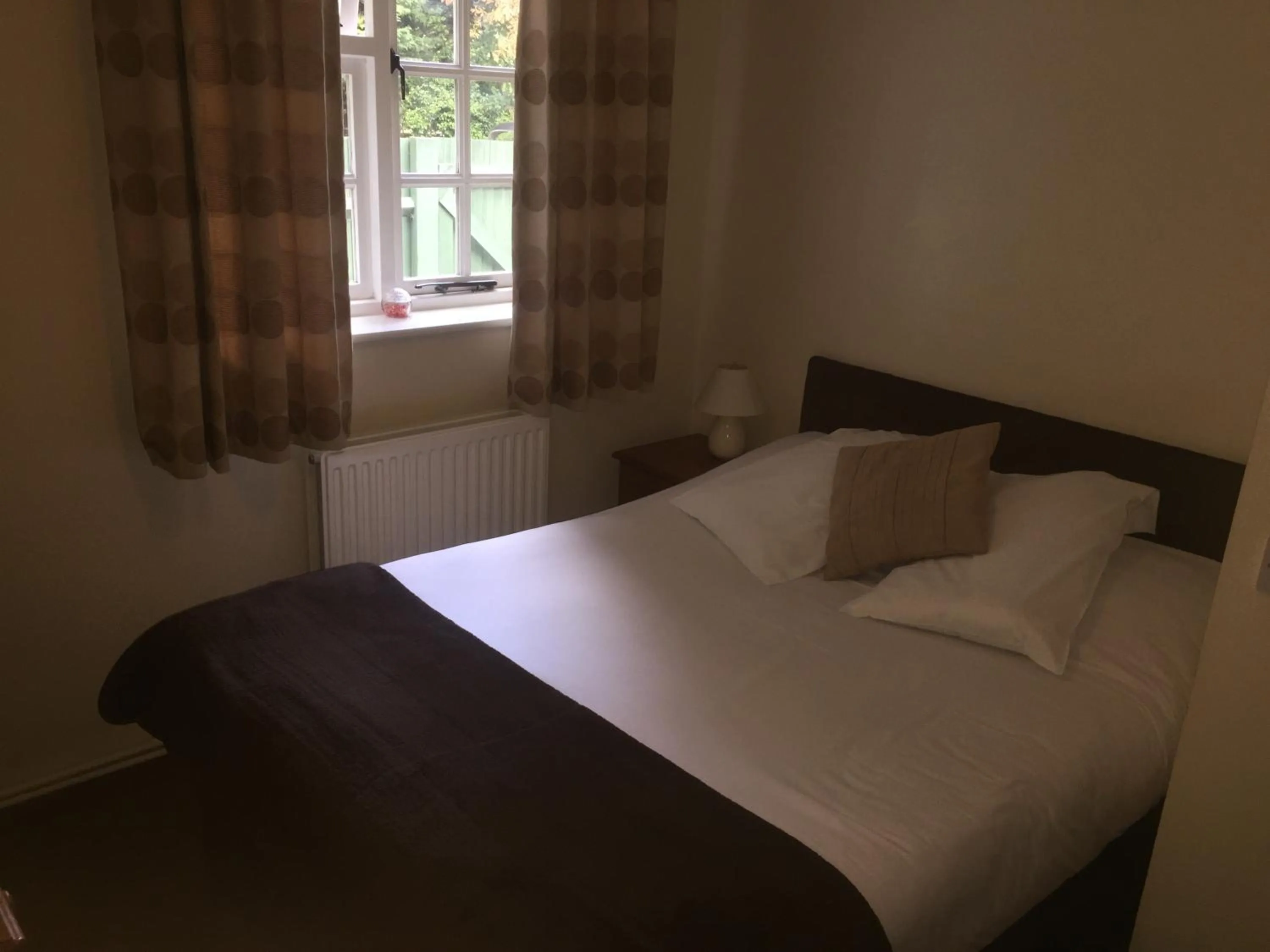 Bed in The Winchfield Inn