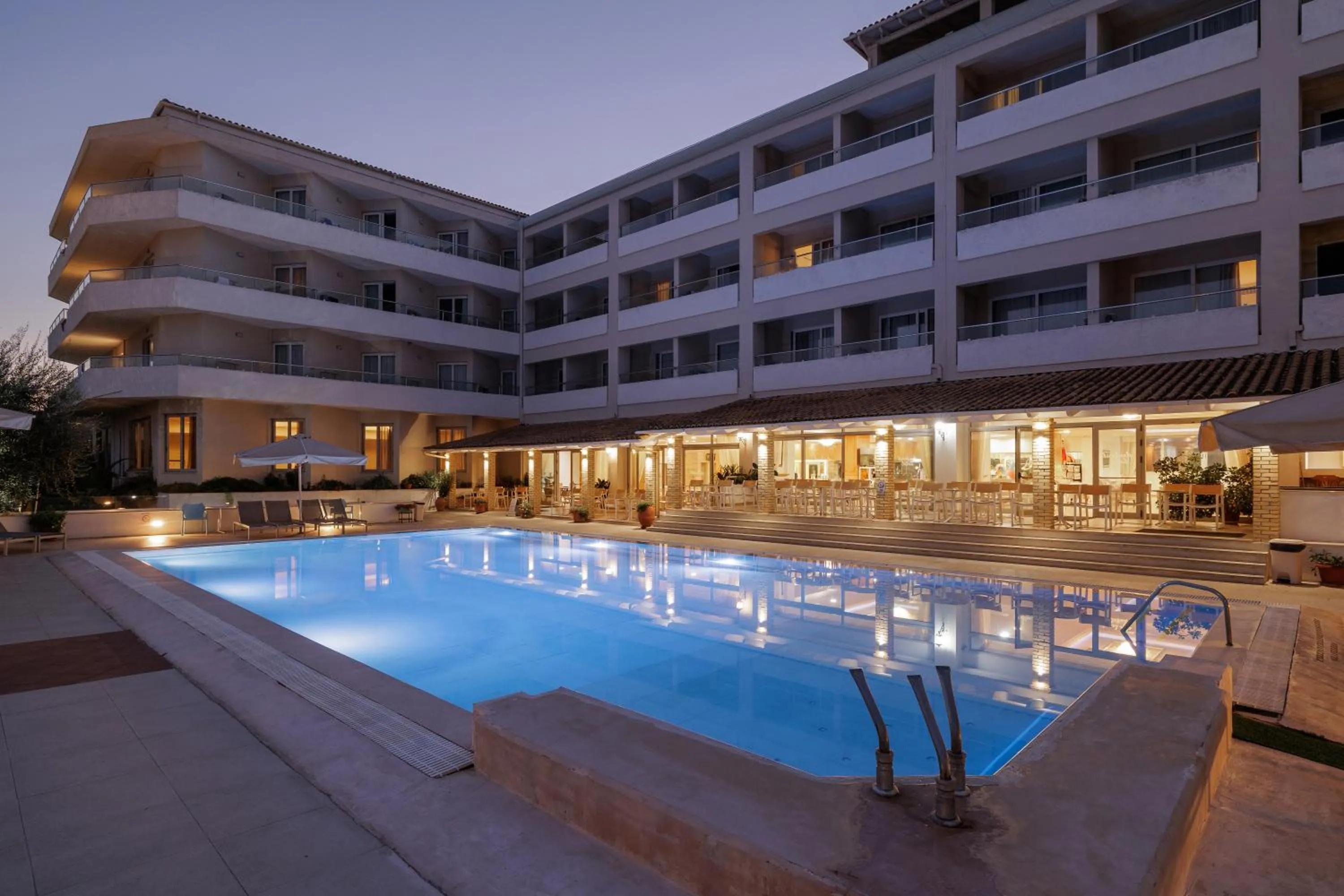 Swimming pool in Elea Beach Hotel