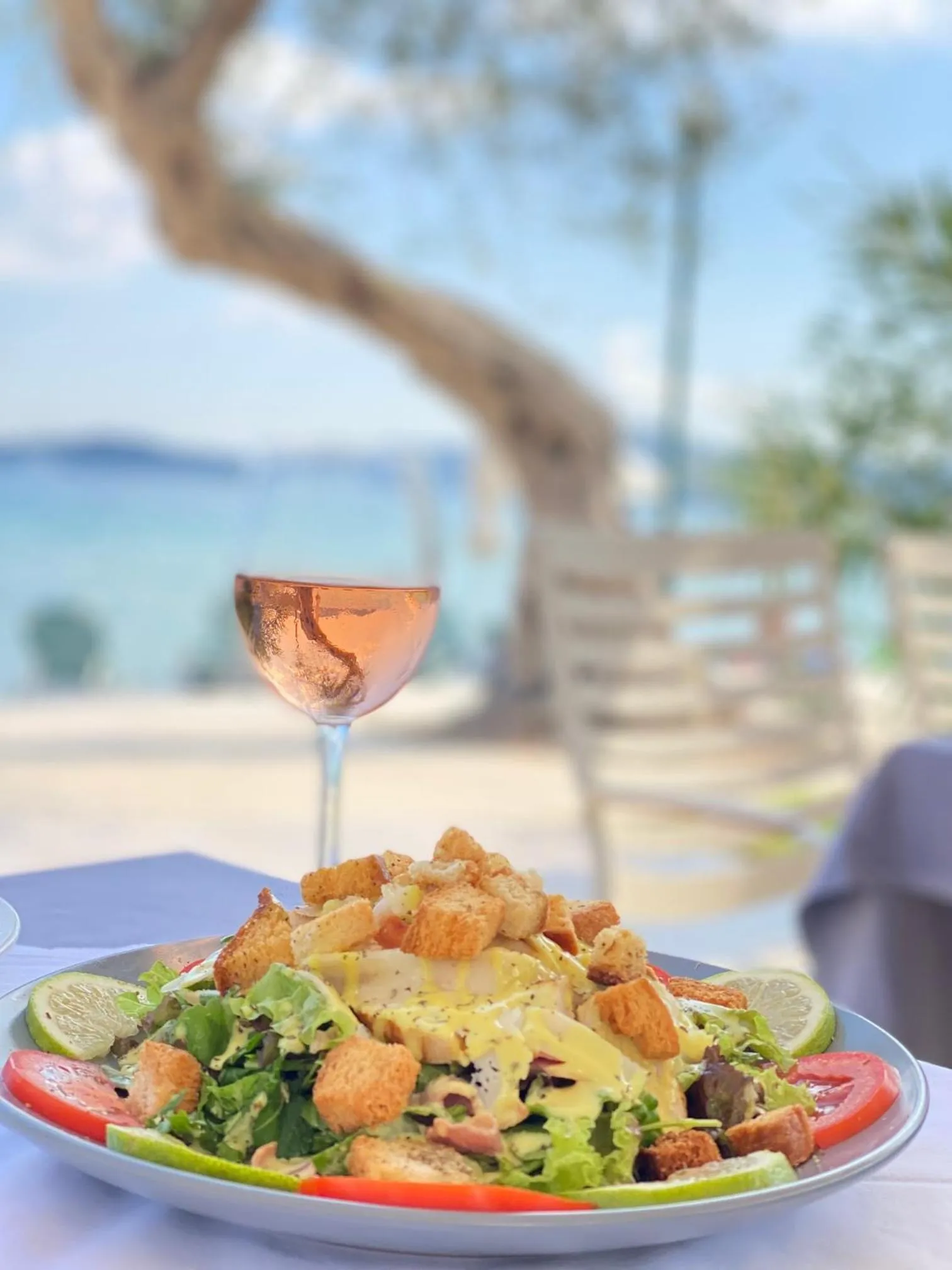 Restaurant/places to eat in Elea Beach Hotel