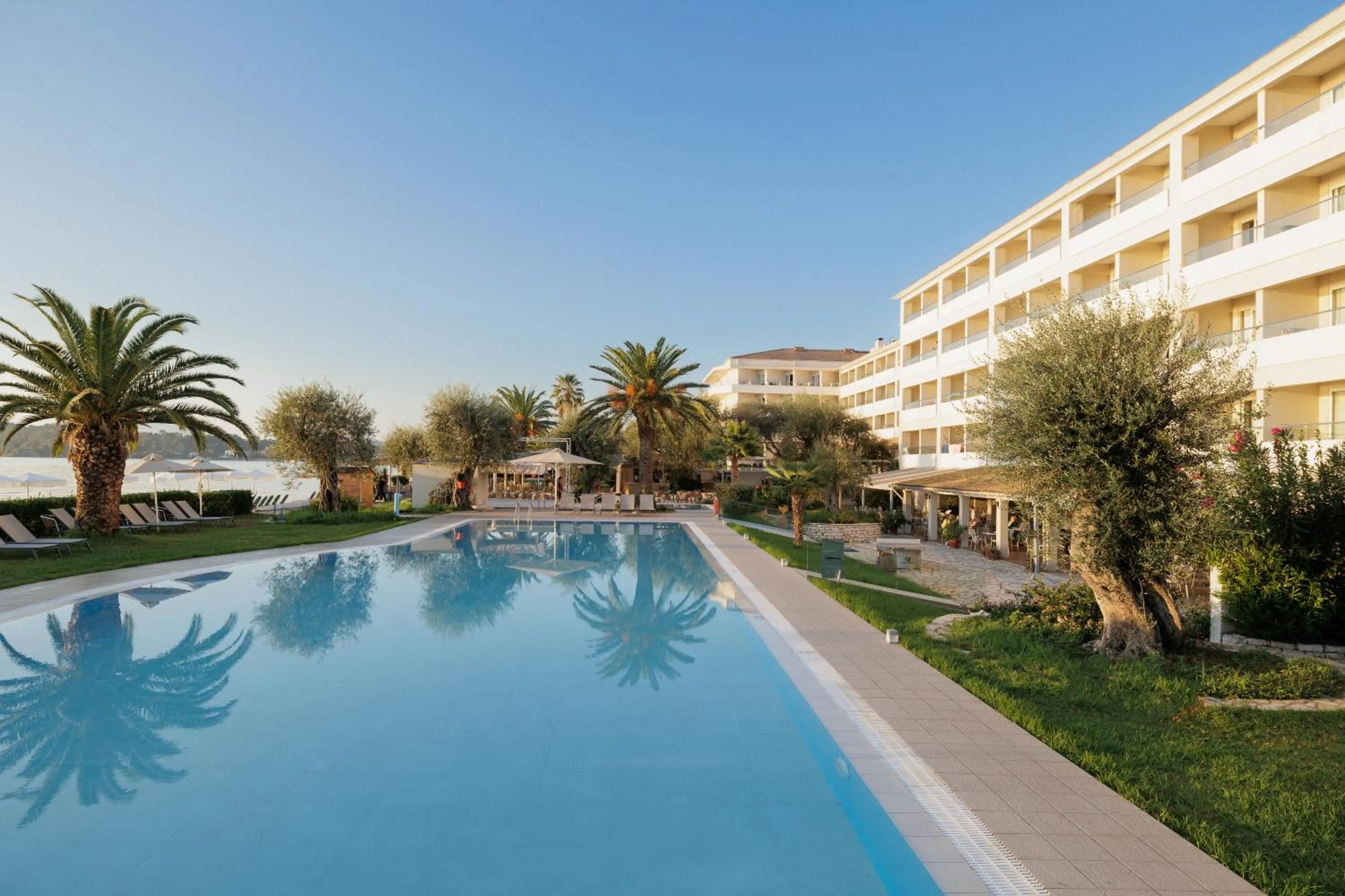 Swimming pool in Elea Beach Hotel