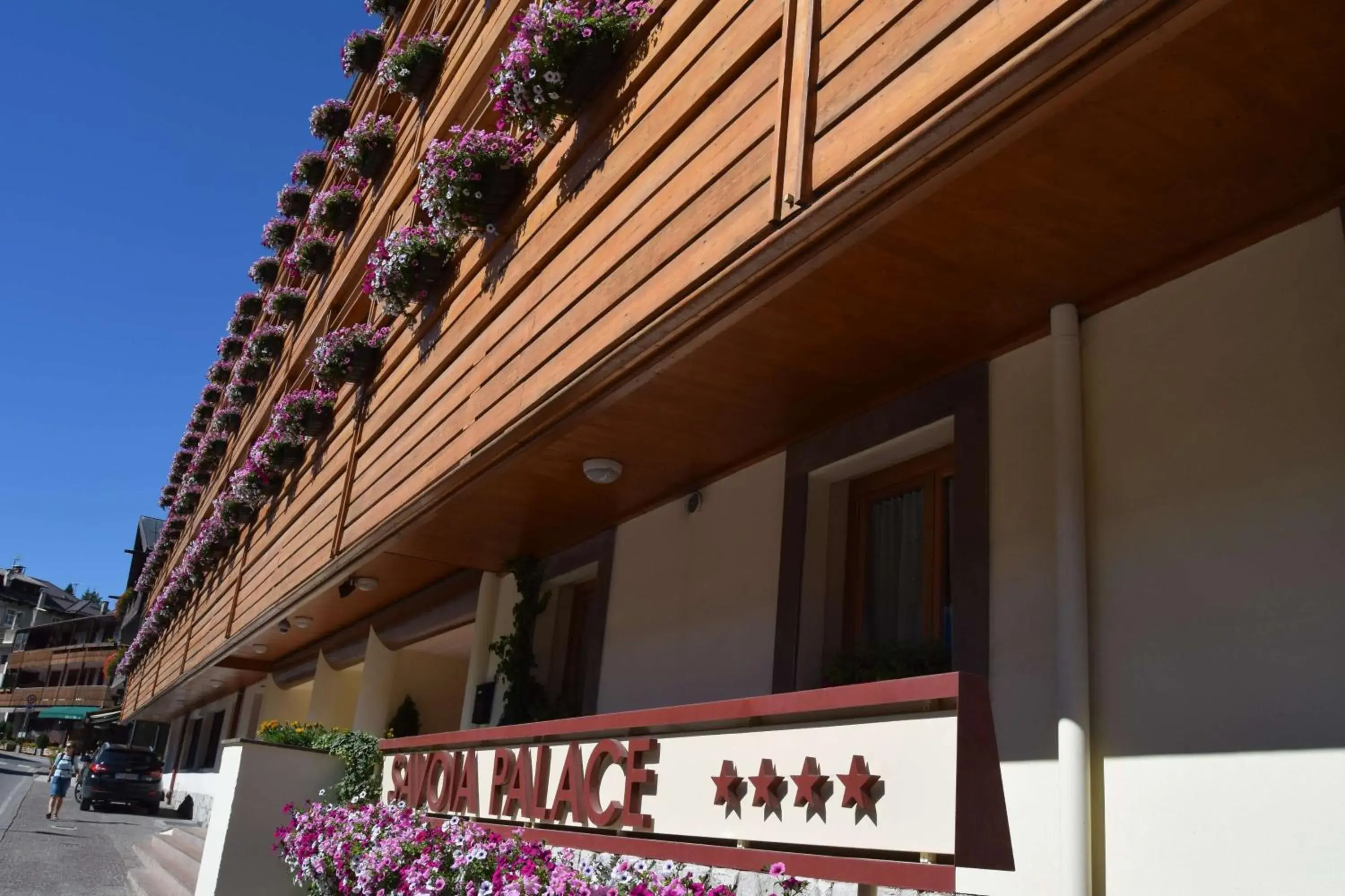 Property building in Radisson Residences Savoia Palace Cortina d’Ampezzo Property building in Radisson Residences Savoia Palace Cortina d’Ampezzo
