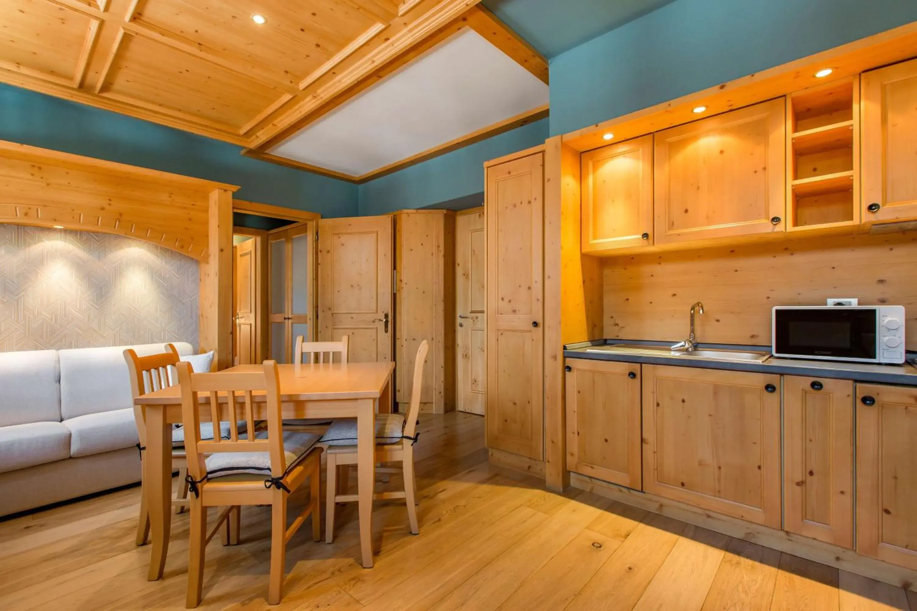 Photo of the whole room in Radisson Residences Savoia Palace Cortina d’Ampezzo Photo of the whole room in Radisson Residences Savoia Palace Cortina d’Ampezzo