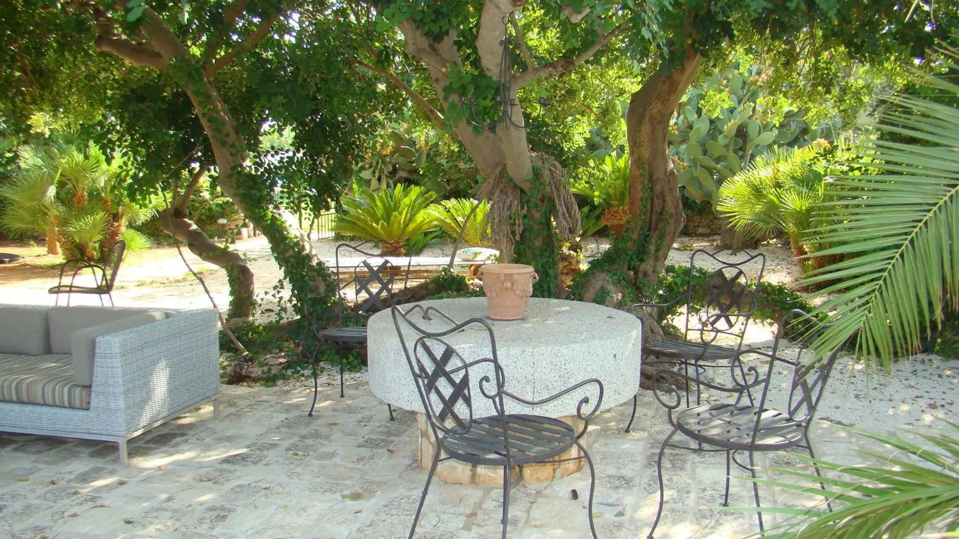 Garden in Masseria Cianciò