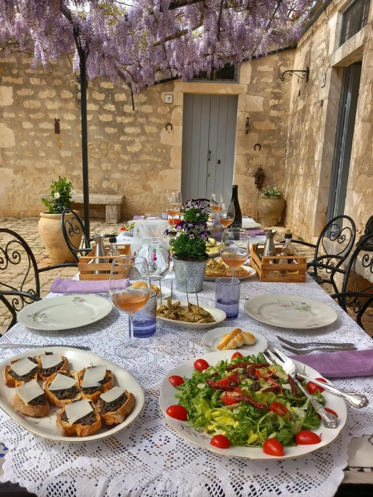 Restaurant/places to eat in Masseria Cianciò