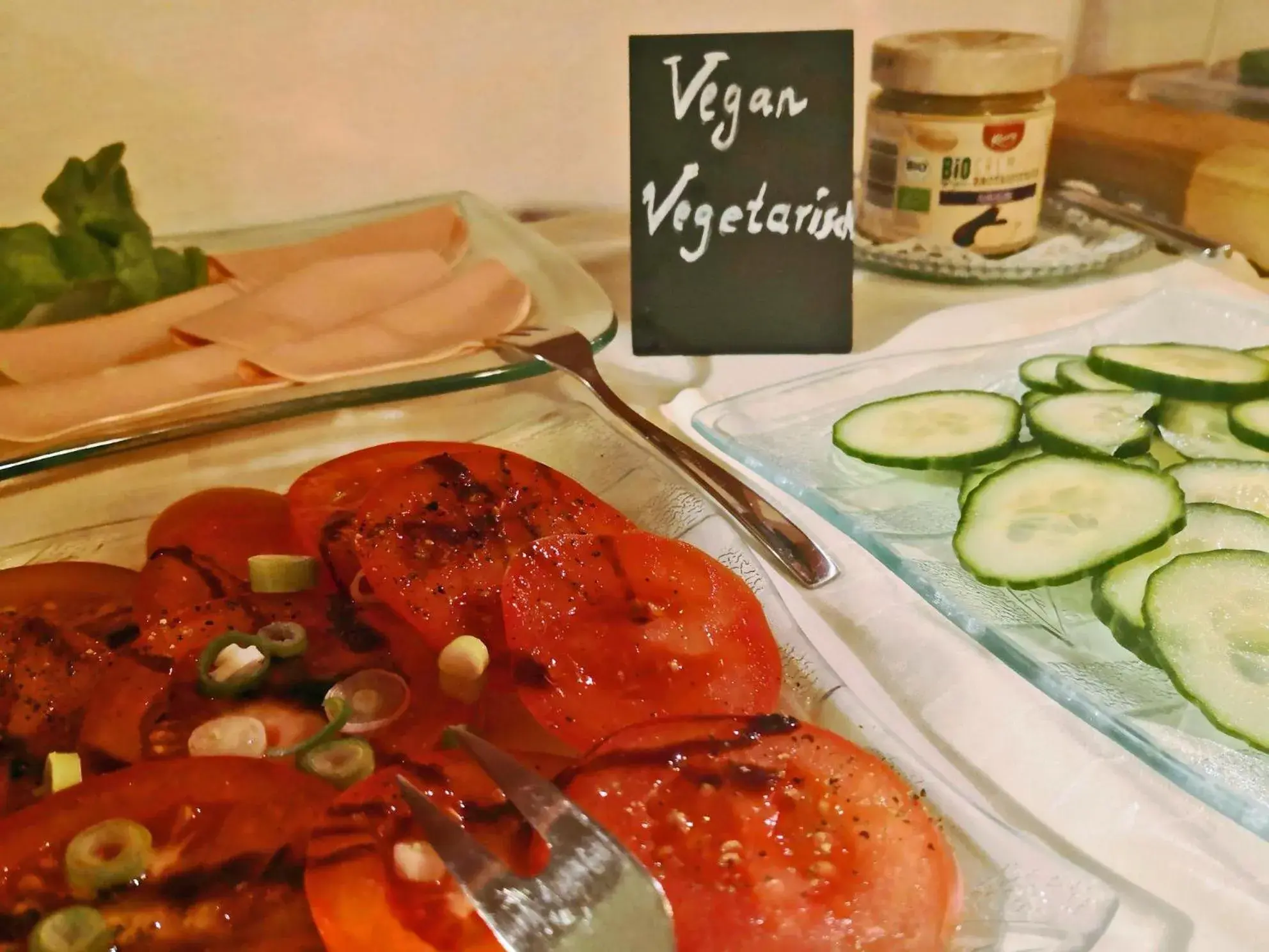 Buffet breakfast in UNO Hotel Chapeau Noir - Free Parking Buffet breakfast in UNO Hotel Chapeau Noir - Free Parking